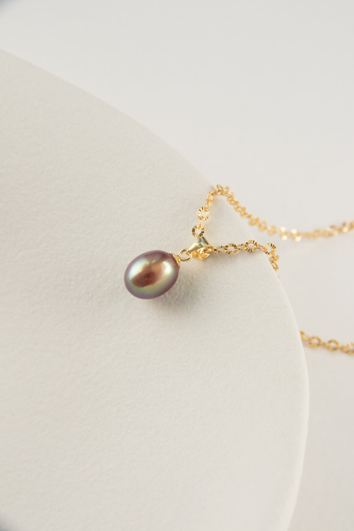 Excellent level Golden Green-purple tea colored drop pearl set.