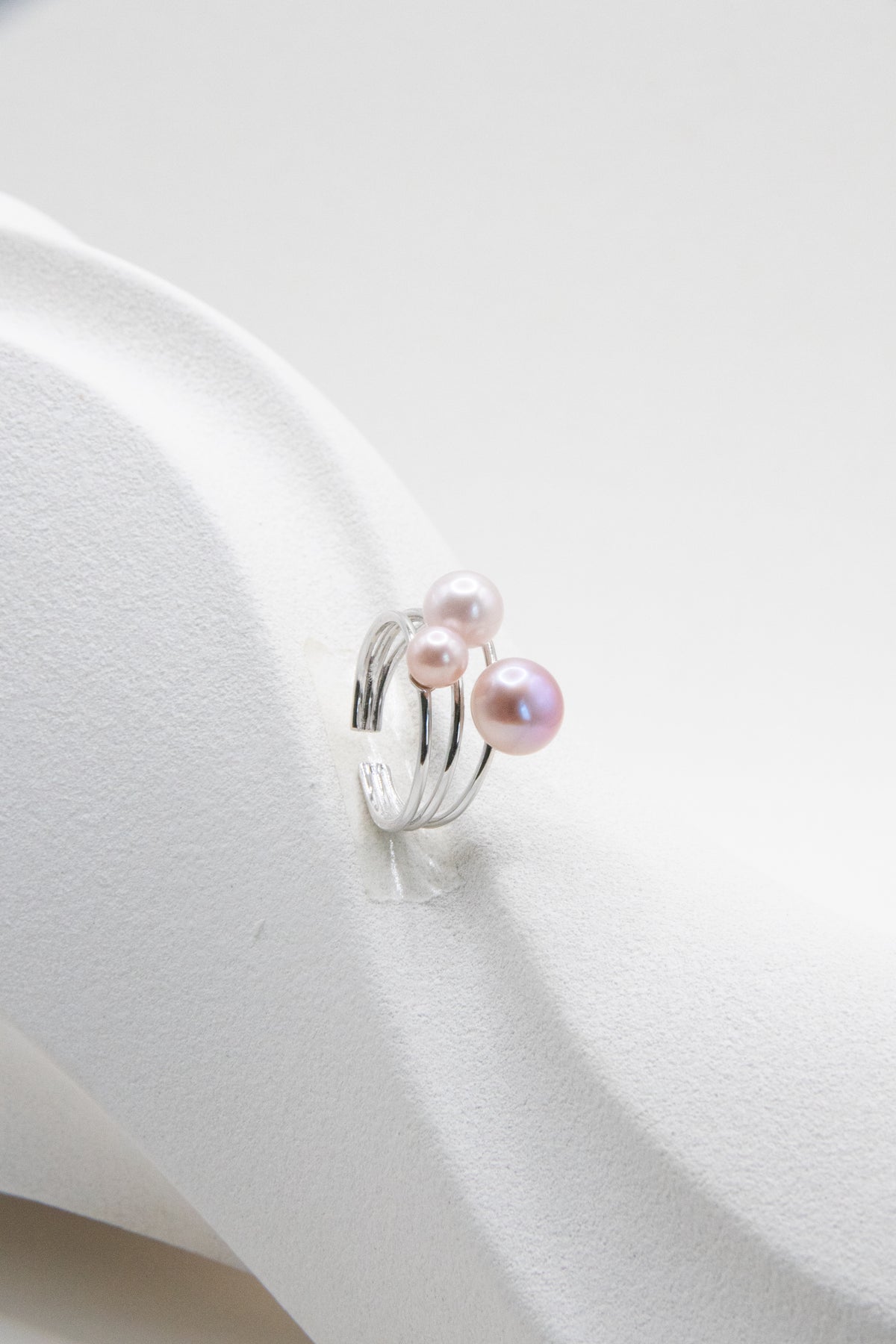 Triple Pearl ring- Your summer night whisper