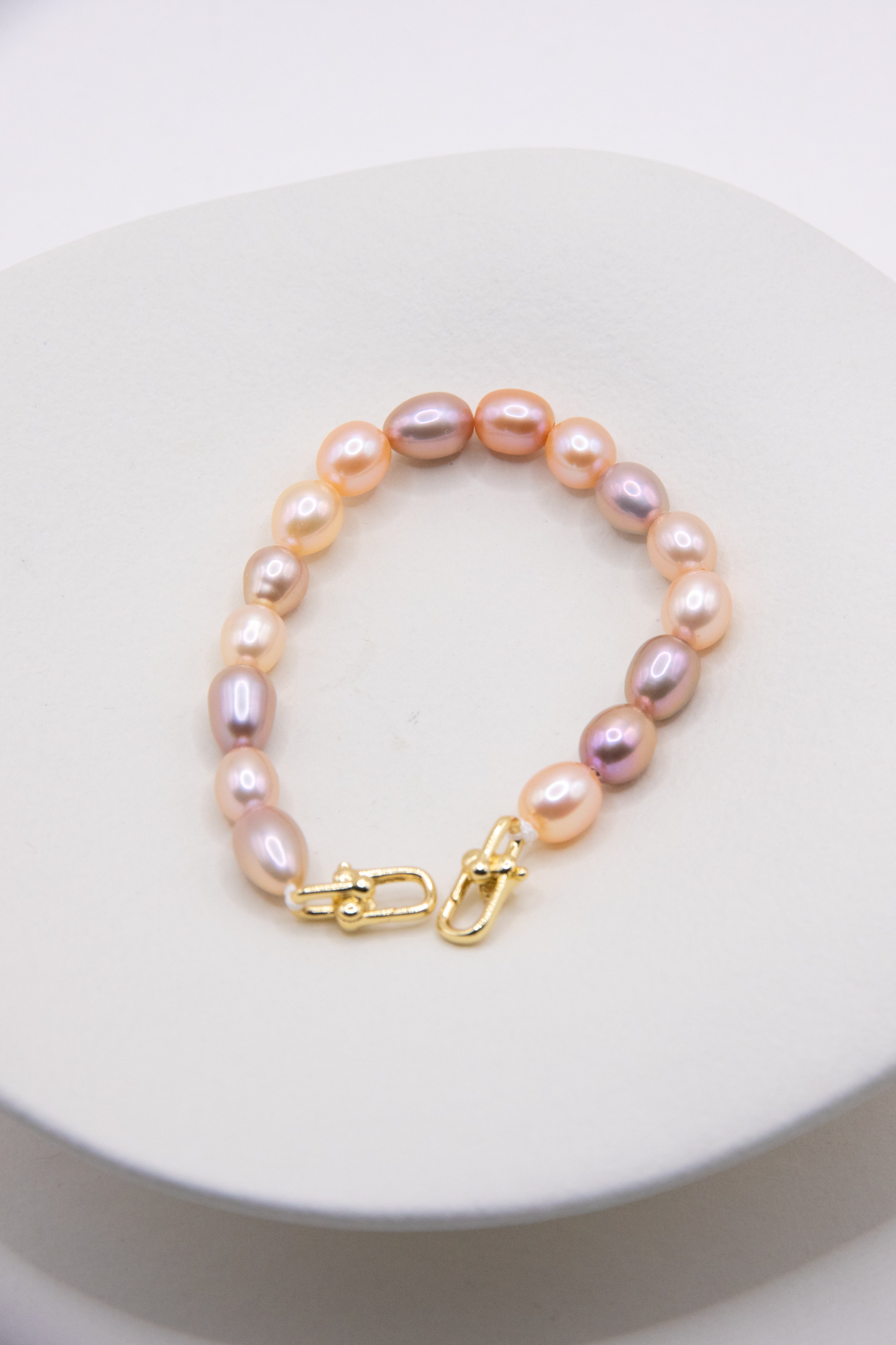 Excellent level seedless pearls bracelet