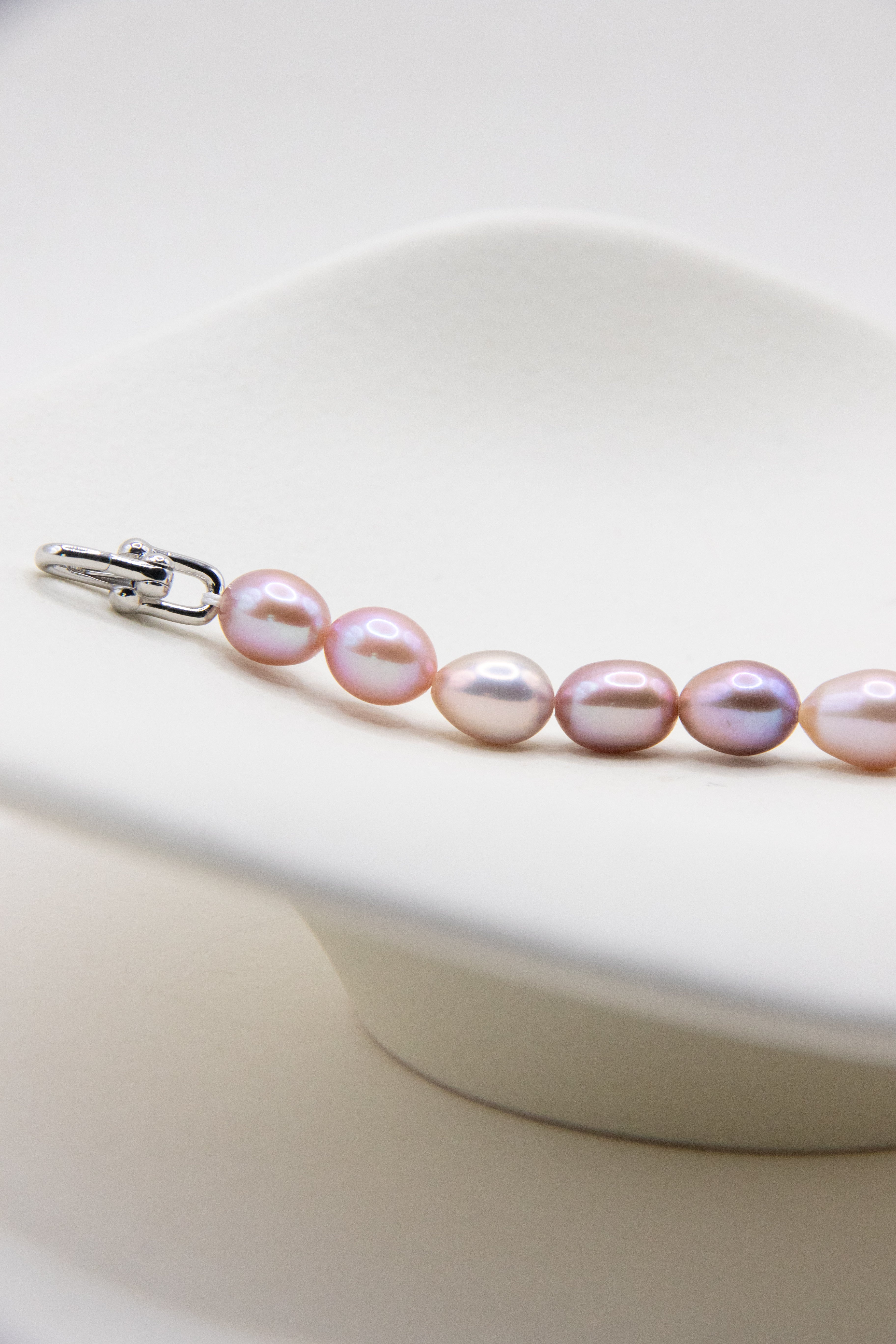 Excellent level seedless pearls bracelet