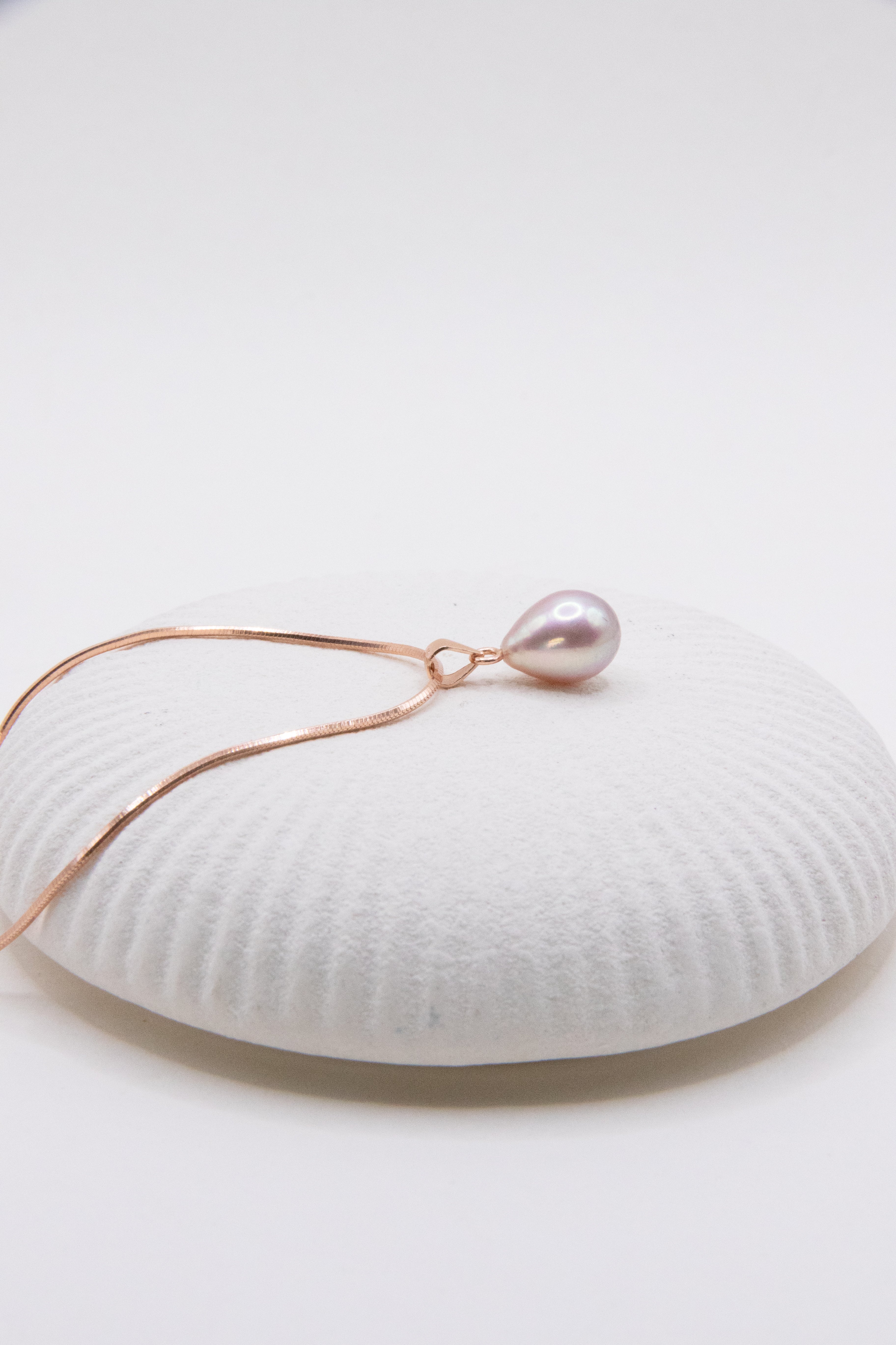 Modern rose-Excellent level rose gold drop pearls