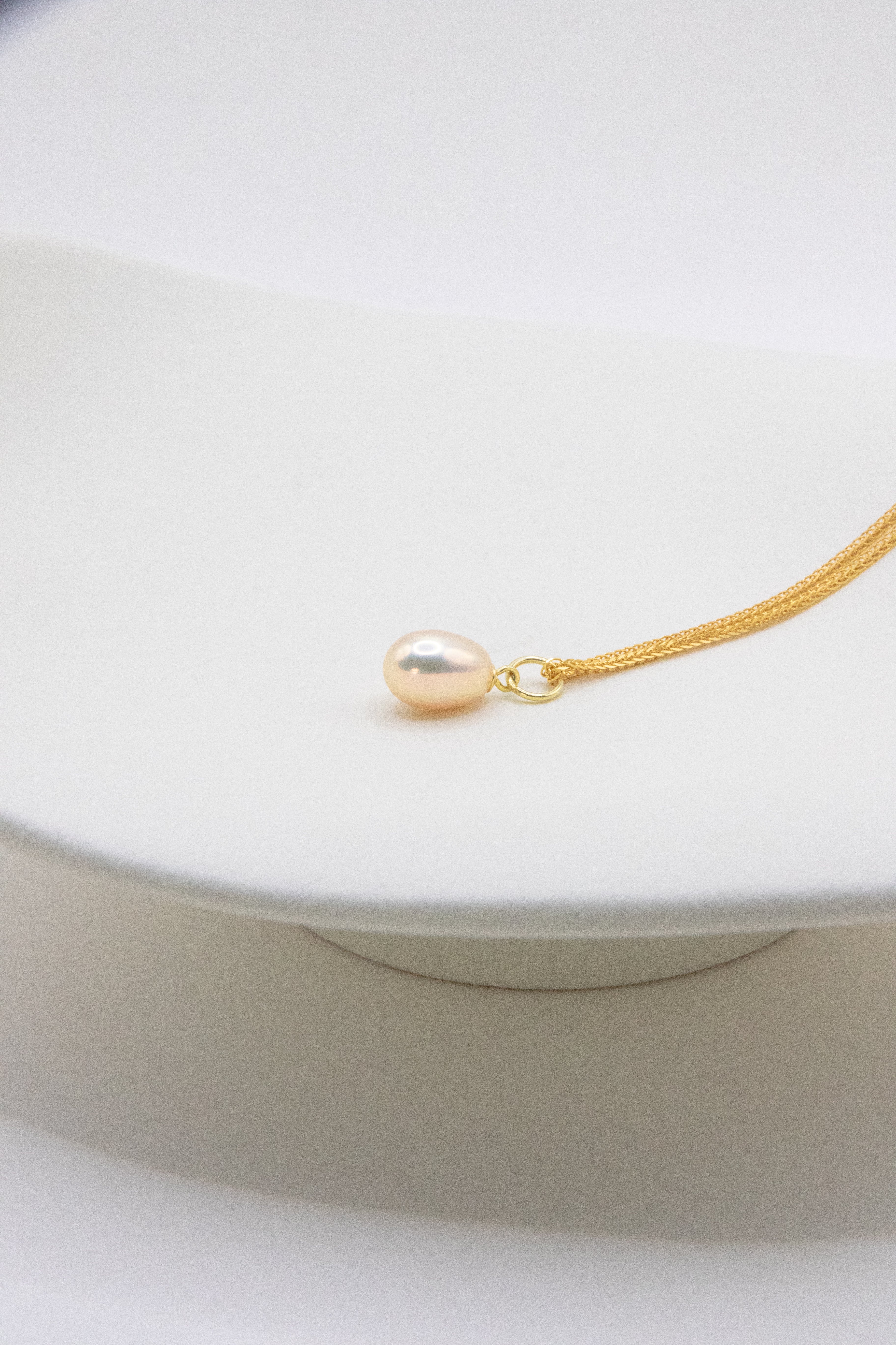 60cm long golden Drop Necklace-Crystal clear excellent level.
