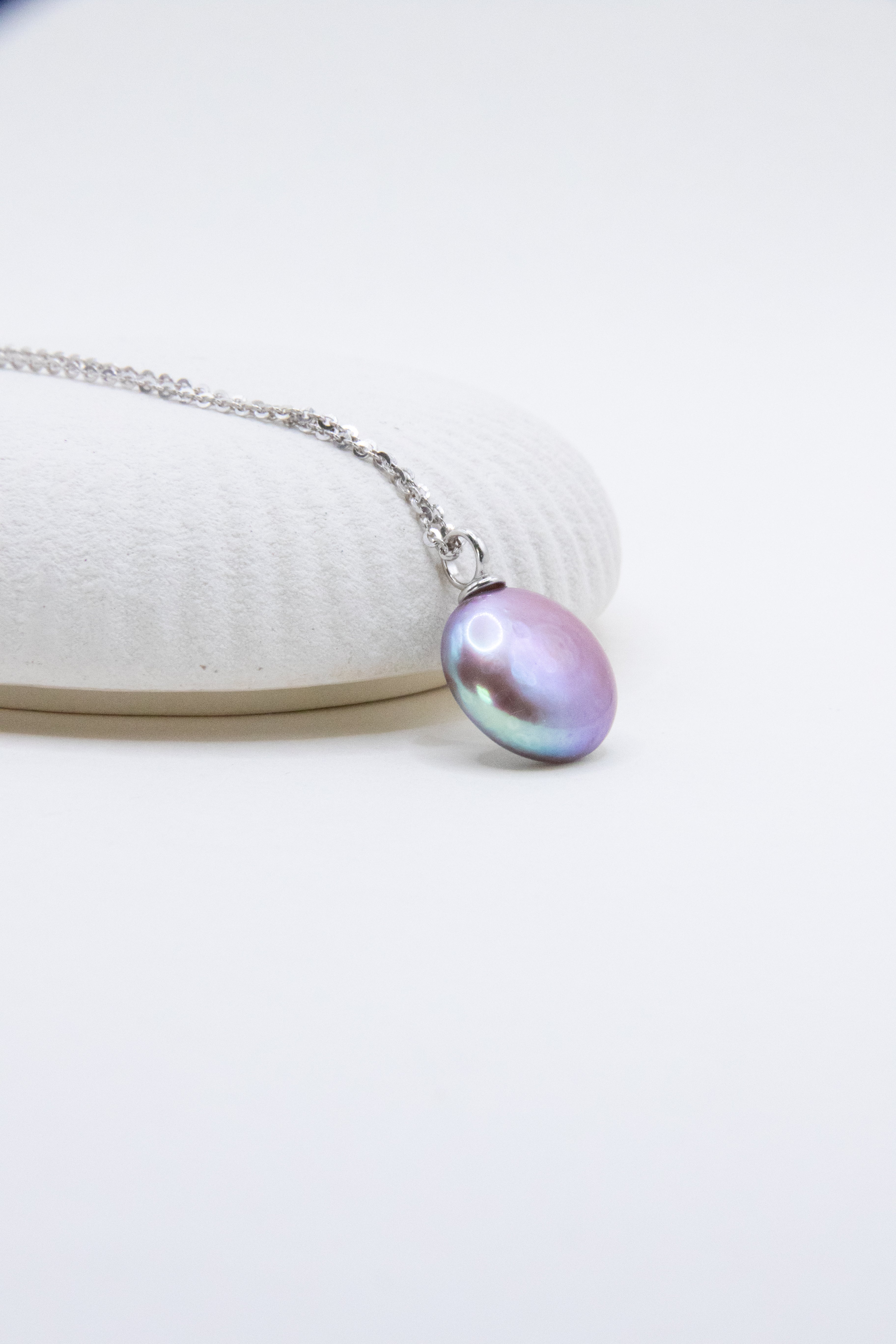 excellent level-super metallic green button pearl necklace