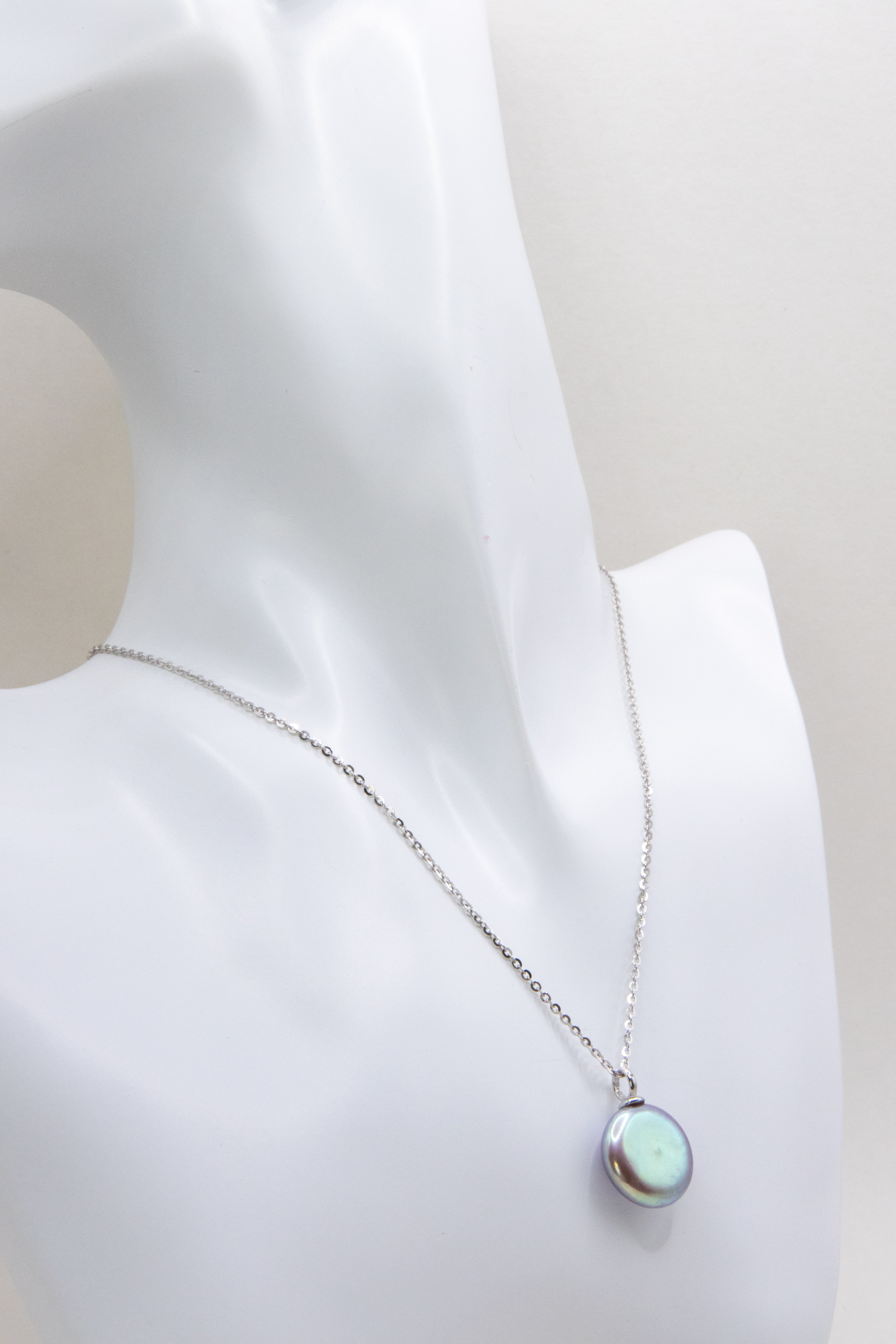 excellent level-super metallic green button pearl necklace