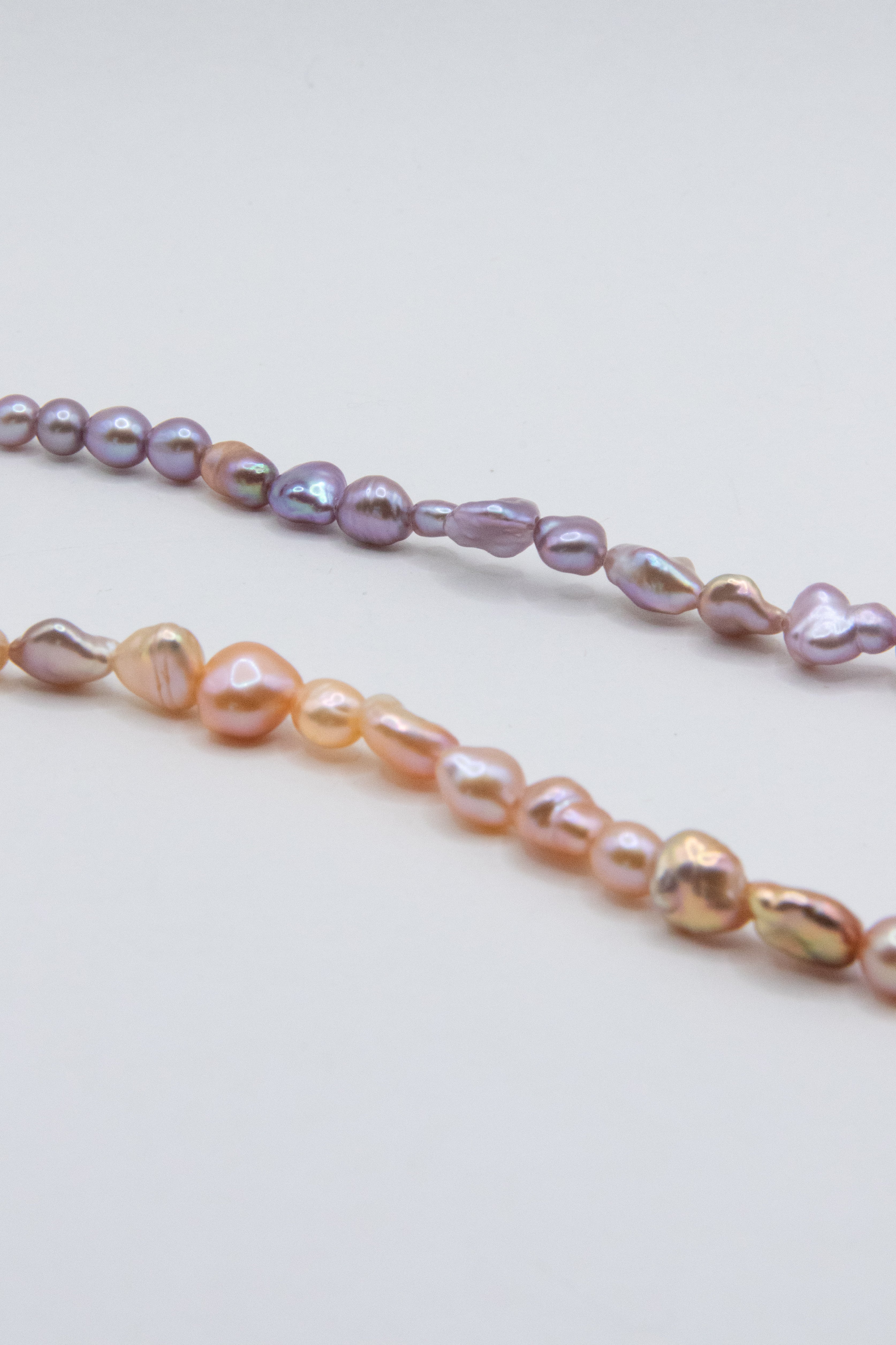 Sunset Gradient Seedless Freshwater Pearl Necklace – Irregular Natural Pearls in Sunset Tones