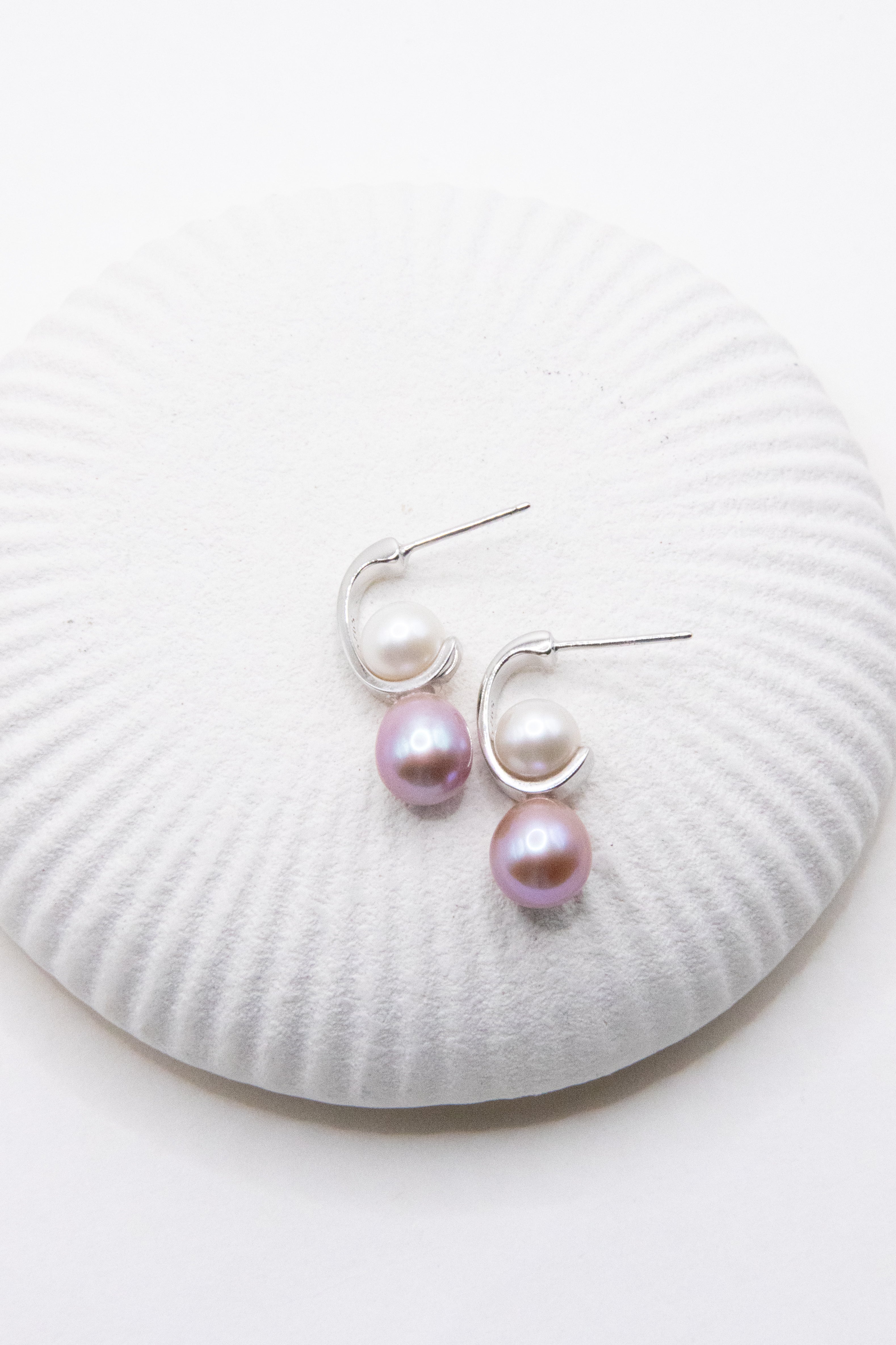 Everyday colorful seedless pearl ear studs