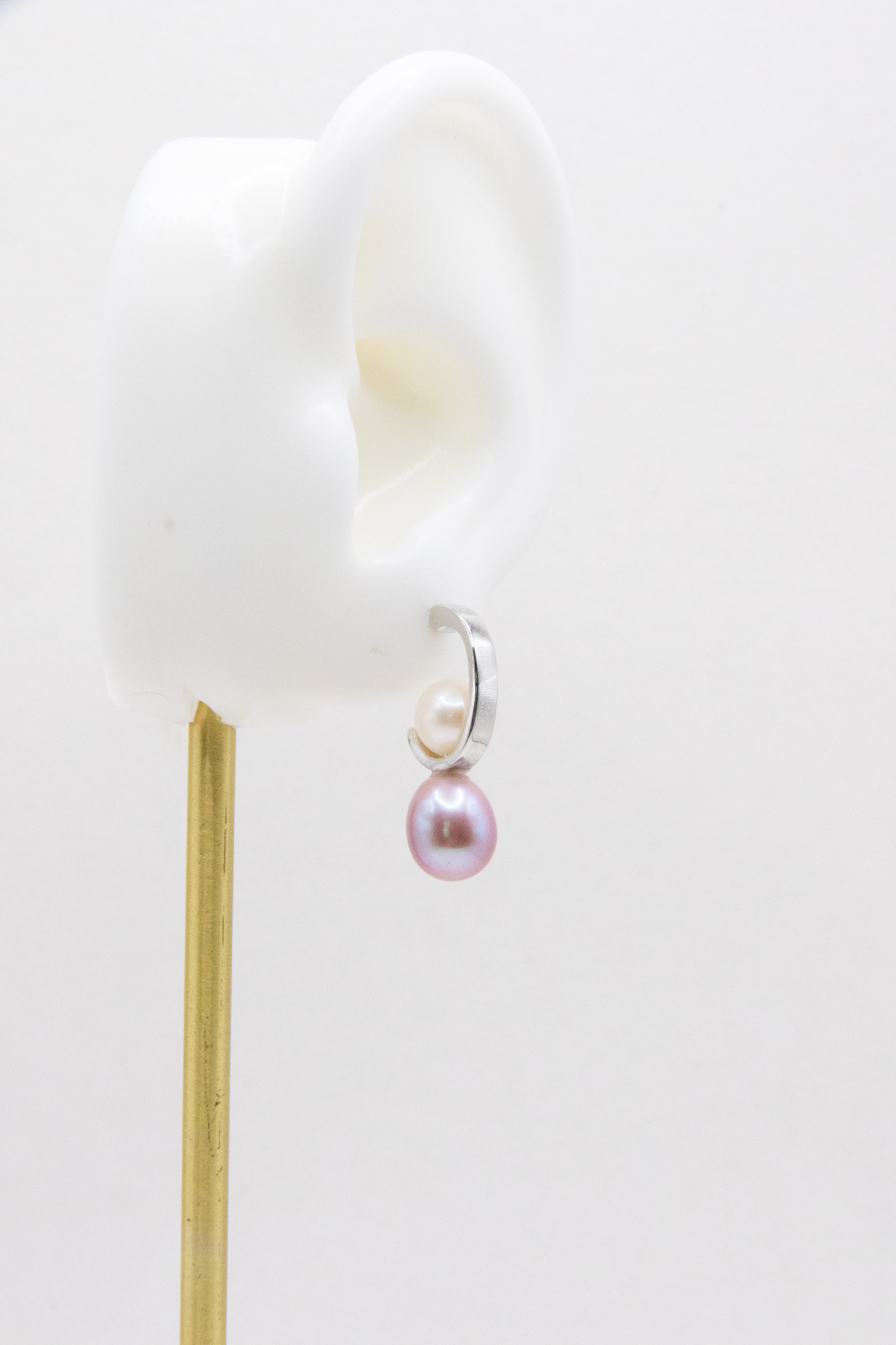 Everyday colorful seedless pearl ear studs