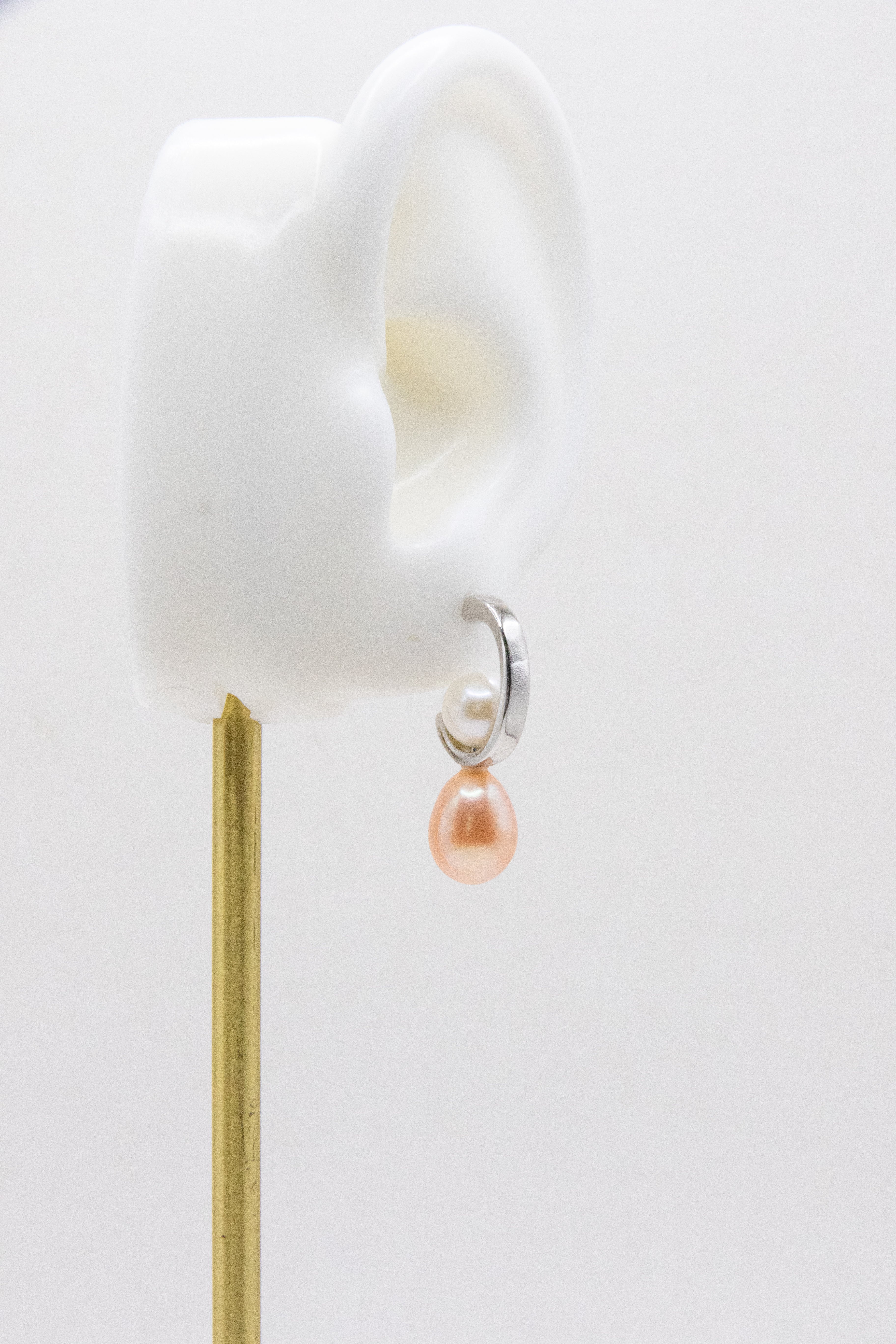 Everyday colorful seedless pearl ear studs