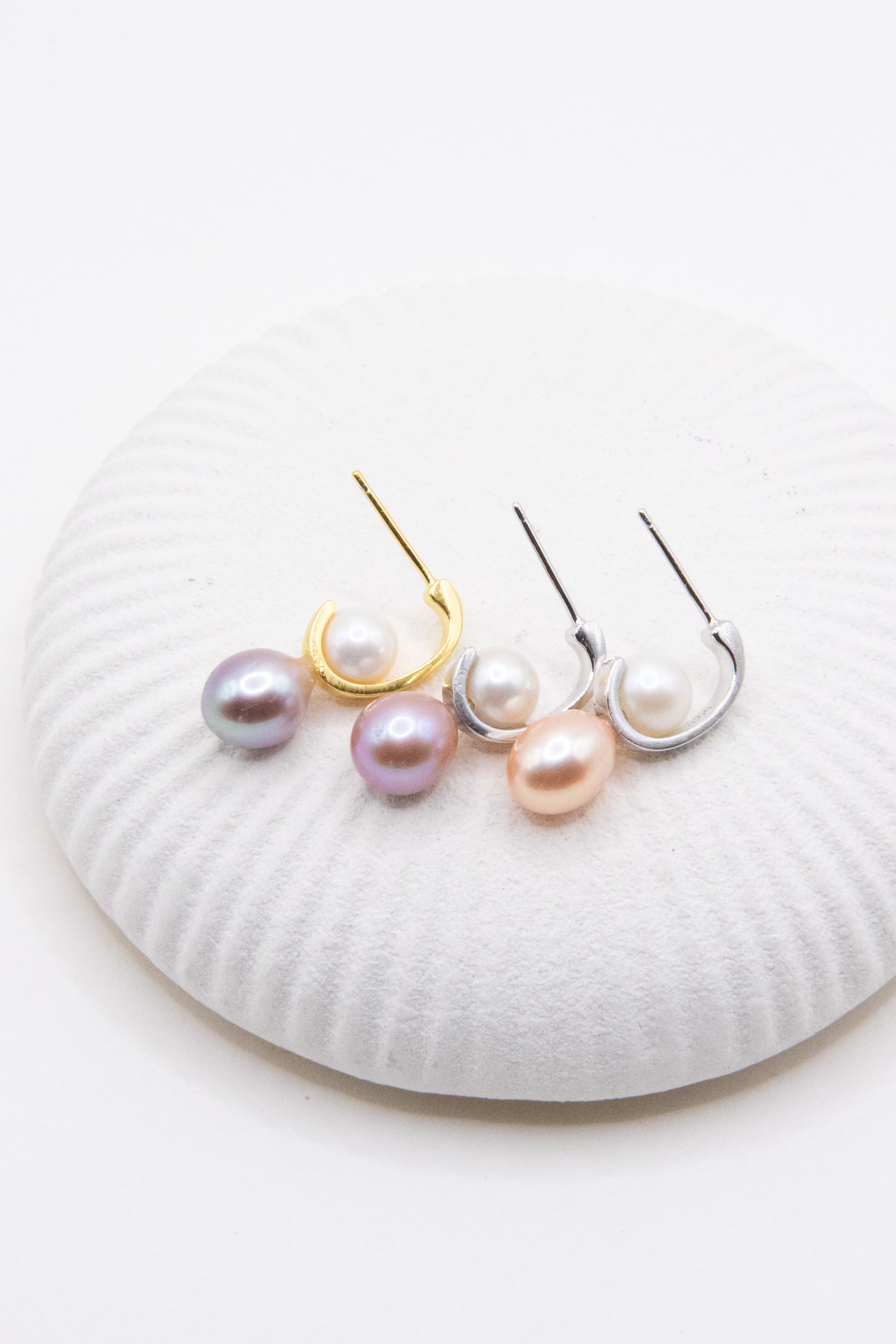 Everyday colorful seedless pearl ear studs
