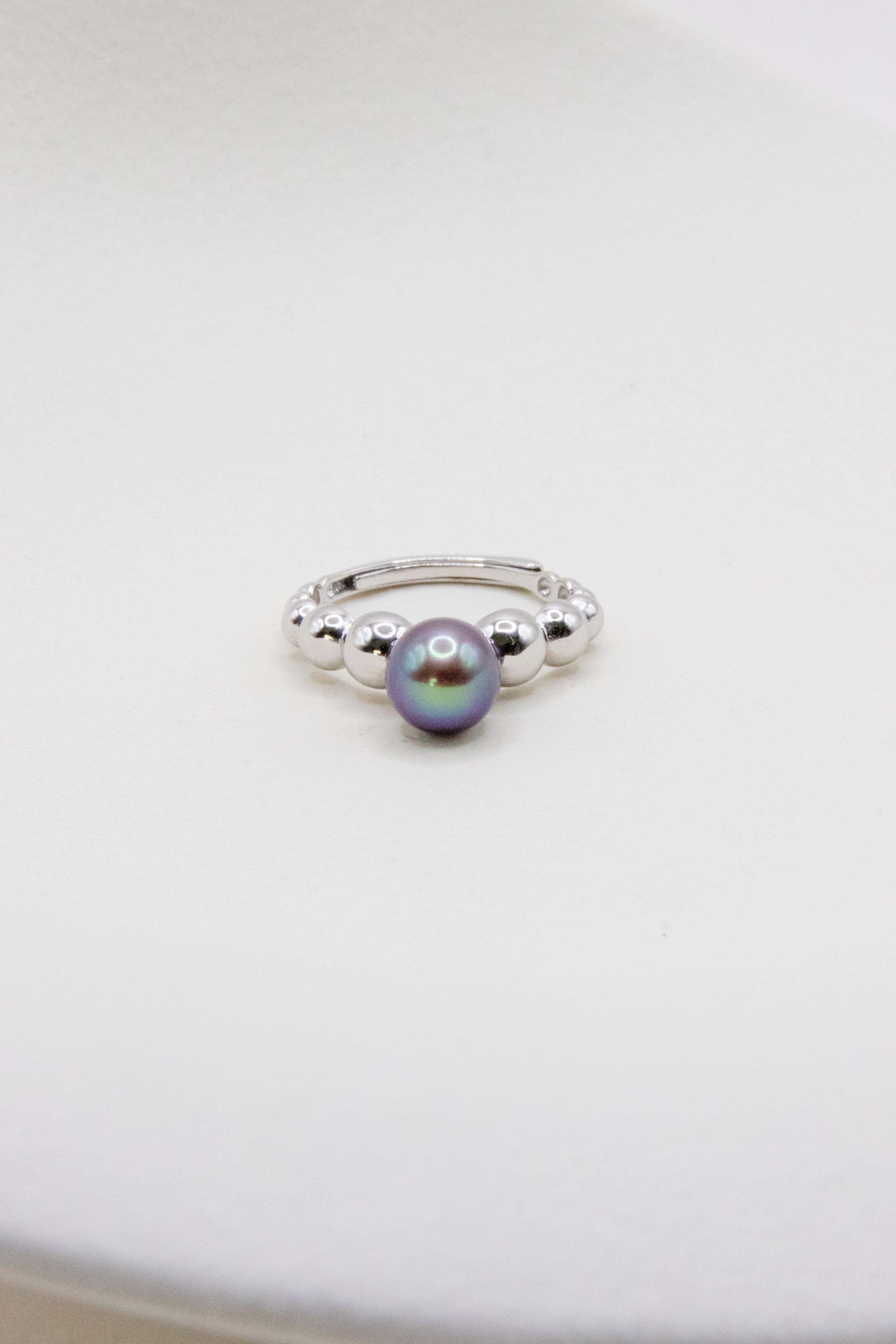 Natural dark blue/green toned freshwater seedless pearl ring