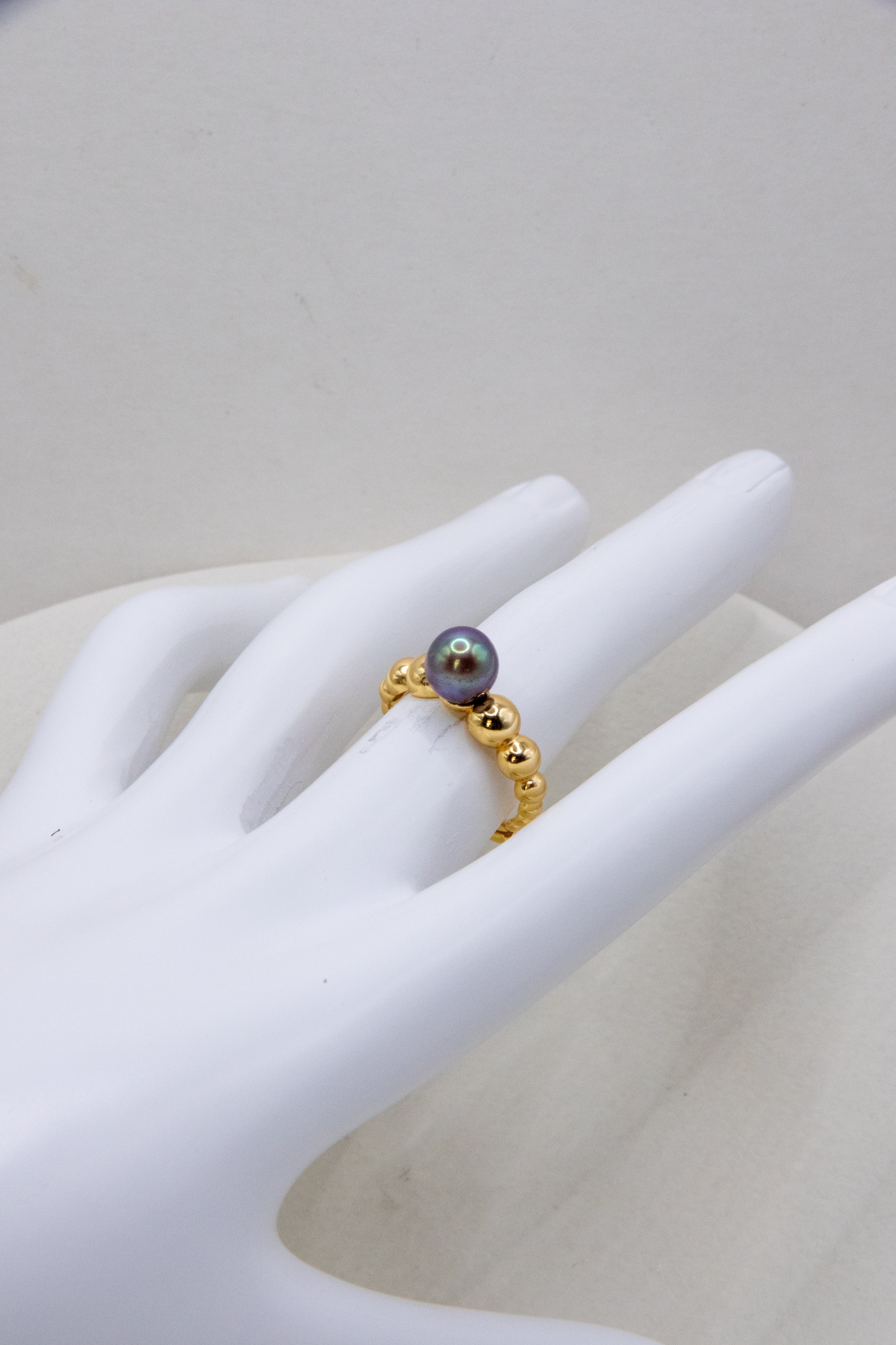 Natural dark blue/green toned freshwater seedless pearl ring