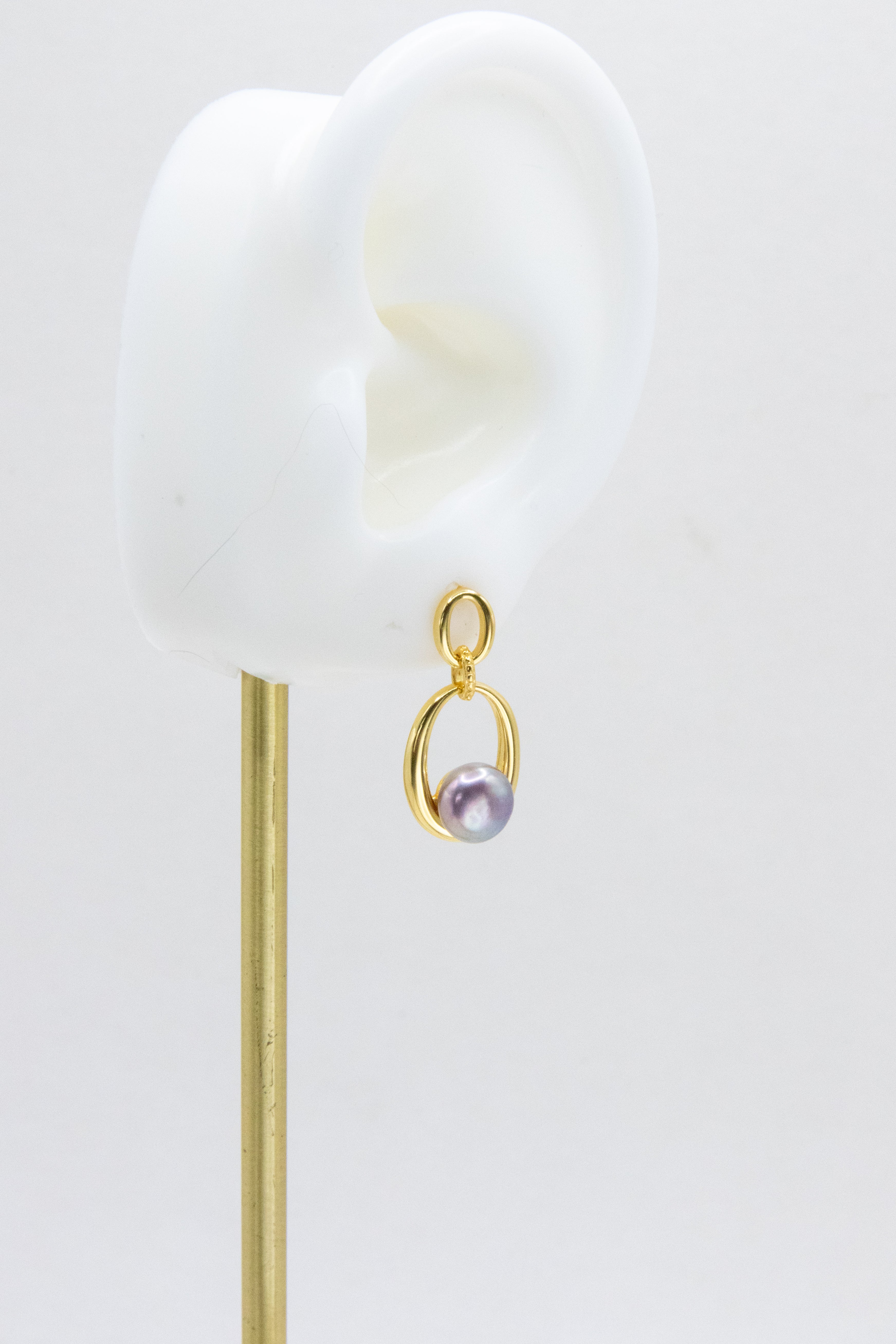Daily Oval Small pearl earrings
