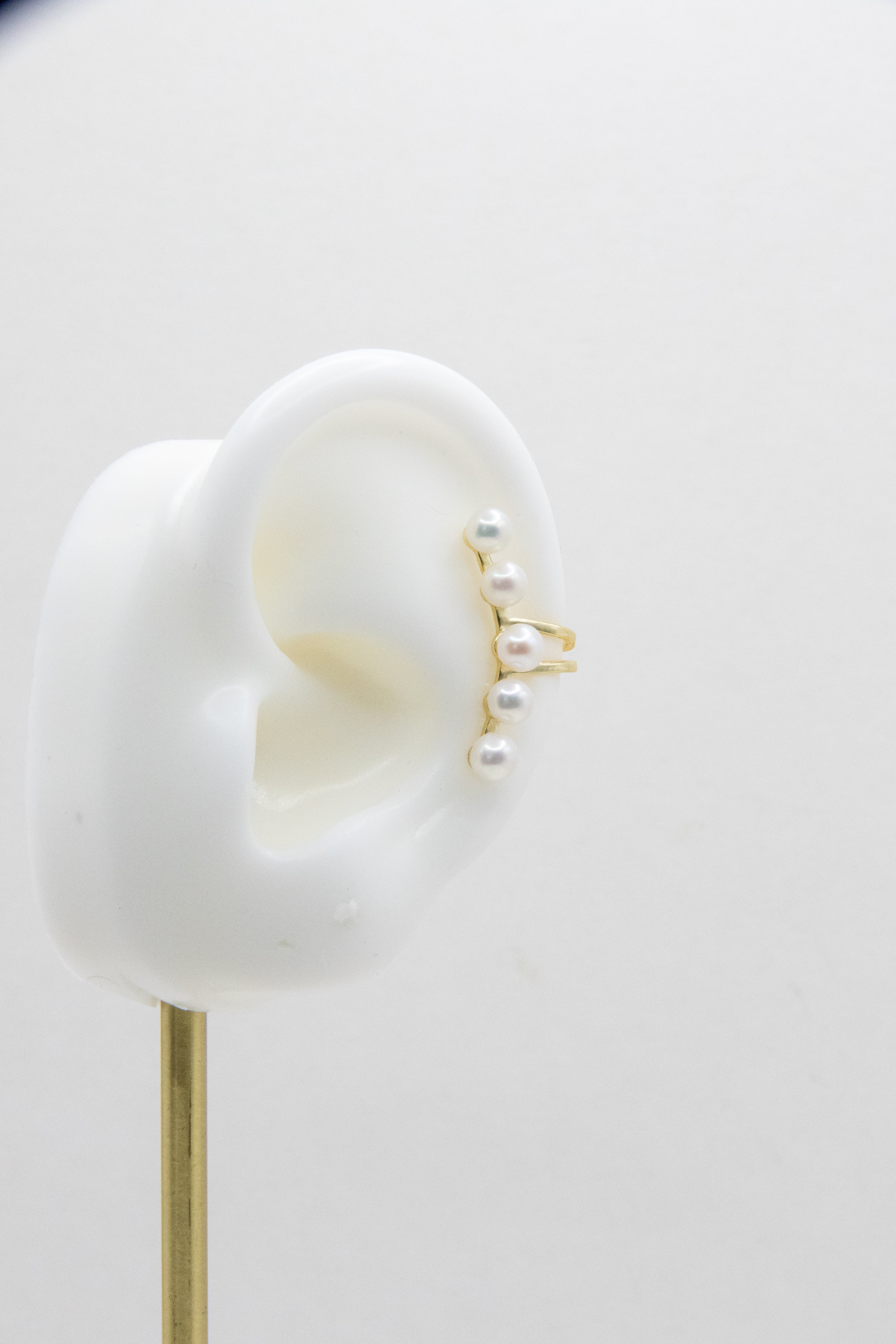 Classic mini white pearls ear cuff-Golden/silver versions