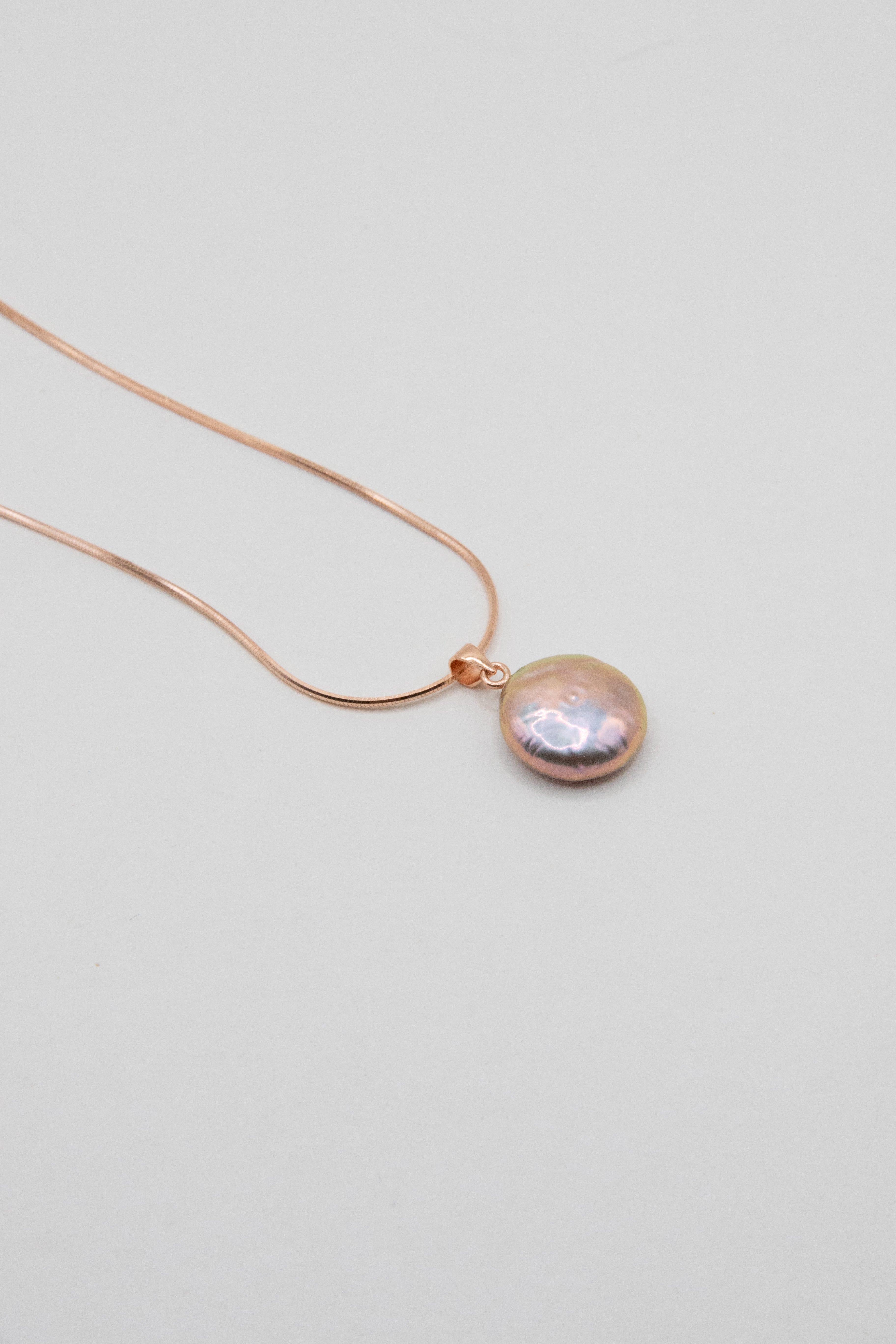 Rose Gold Button Pearl Necklace – Natural Rose-Toned Freshwater Pearl on Snake Chain
