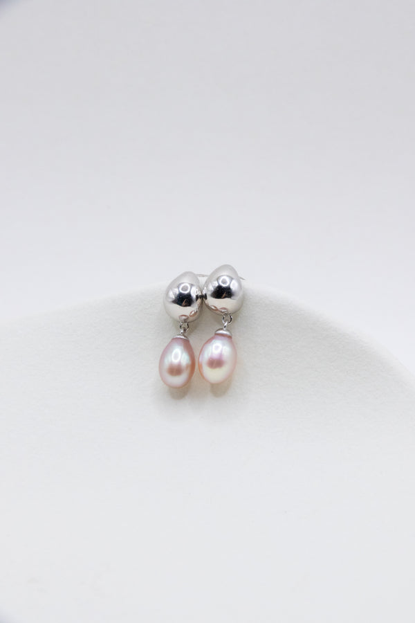 Pink Drop Pearl Earrings – Natural Teardrop Pearls with Polished Silver & Gold Hoops