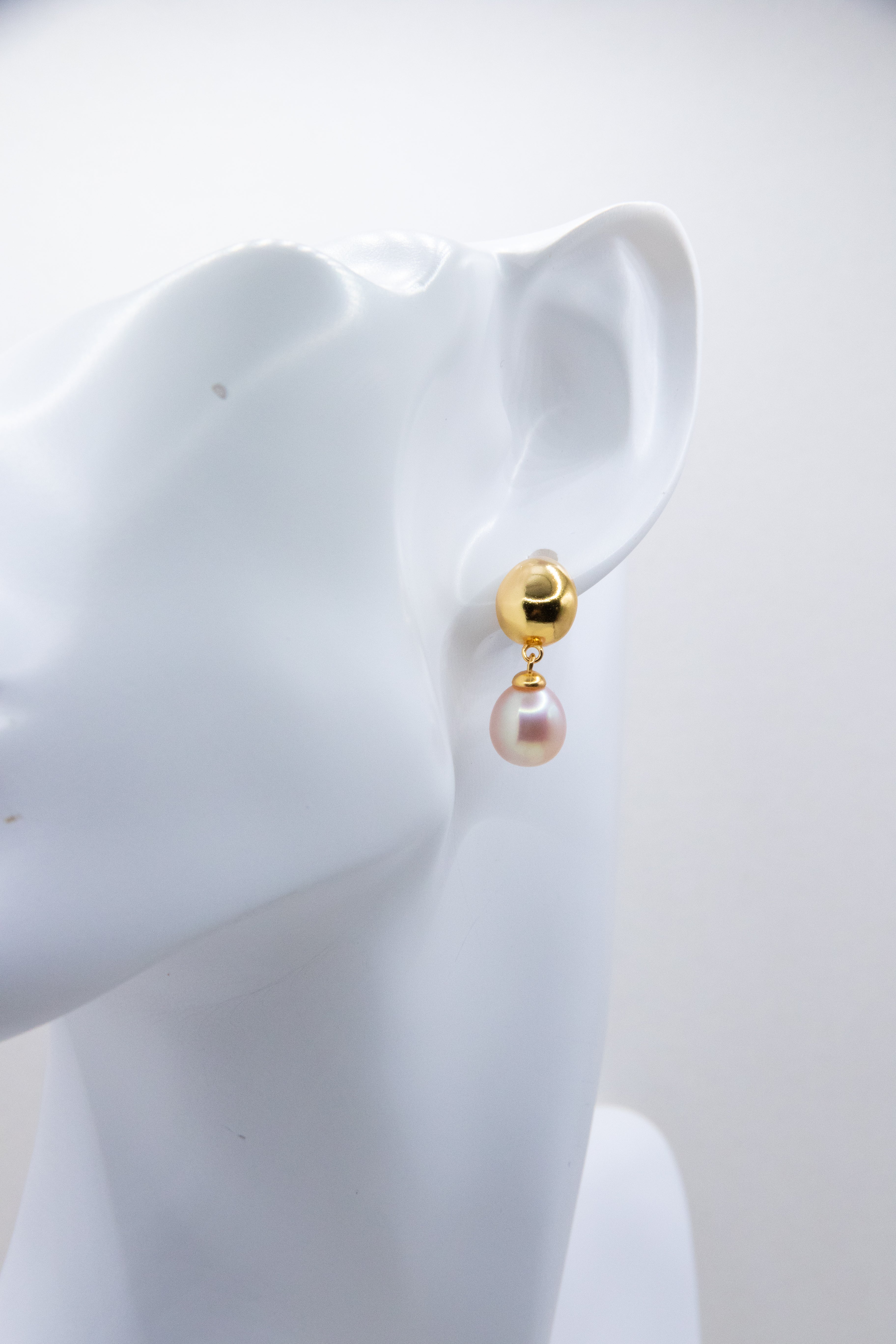 Pink Drop Pearl Earrings – Natural Teardrop Pearls with Polished Silver & Gold Hoops