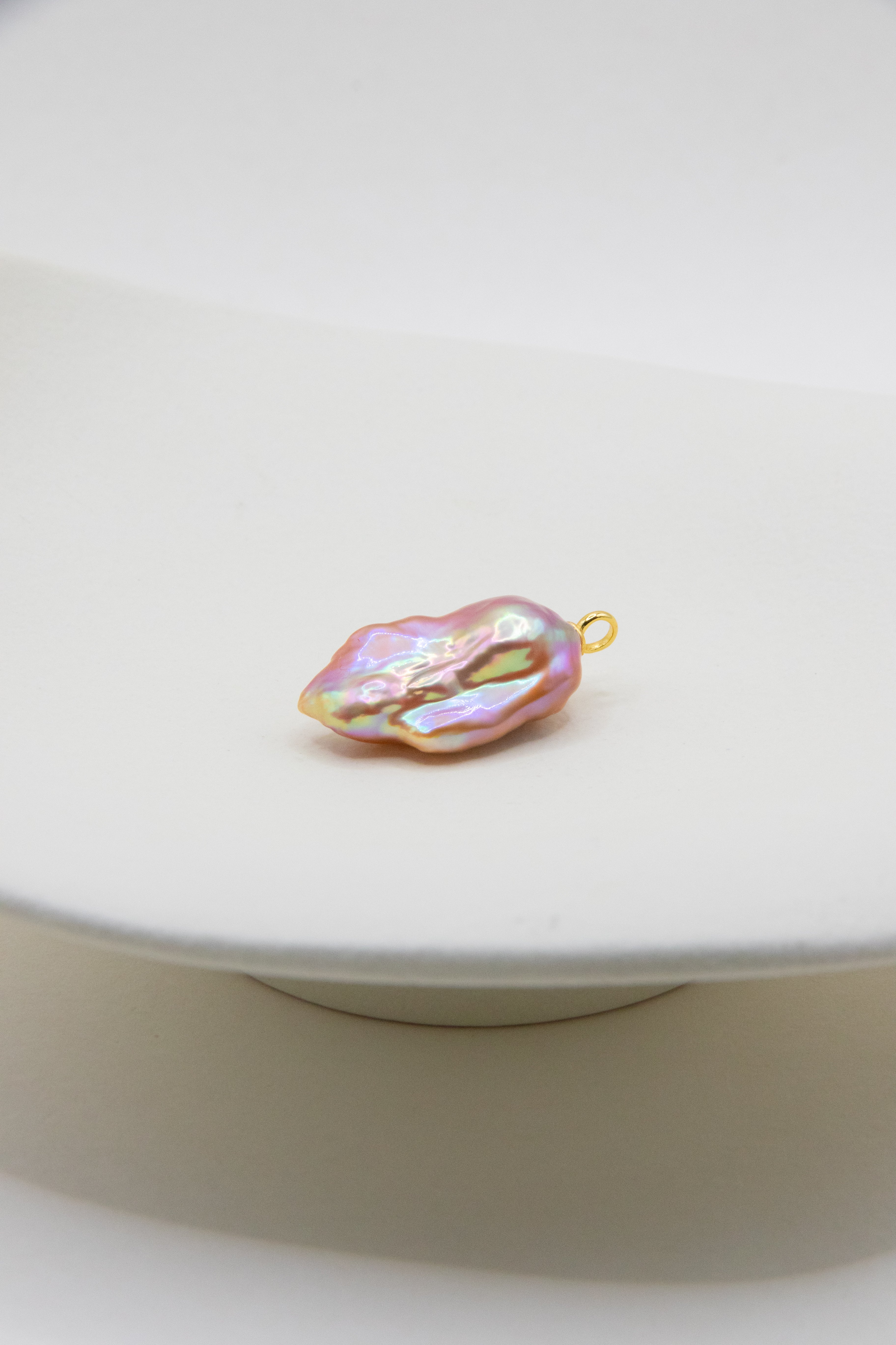 Flame Red Baroque Pearl Pendant – EXCELLENT level Rare Natural Color