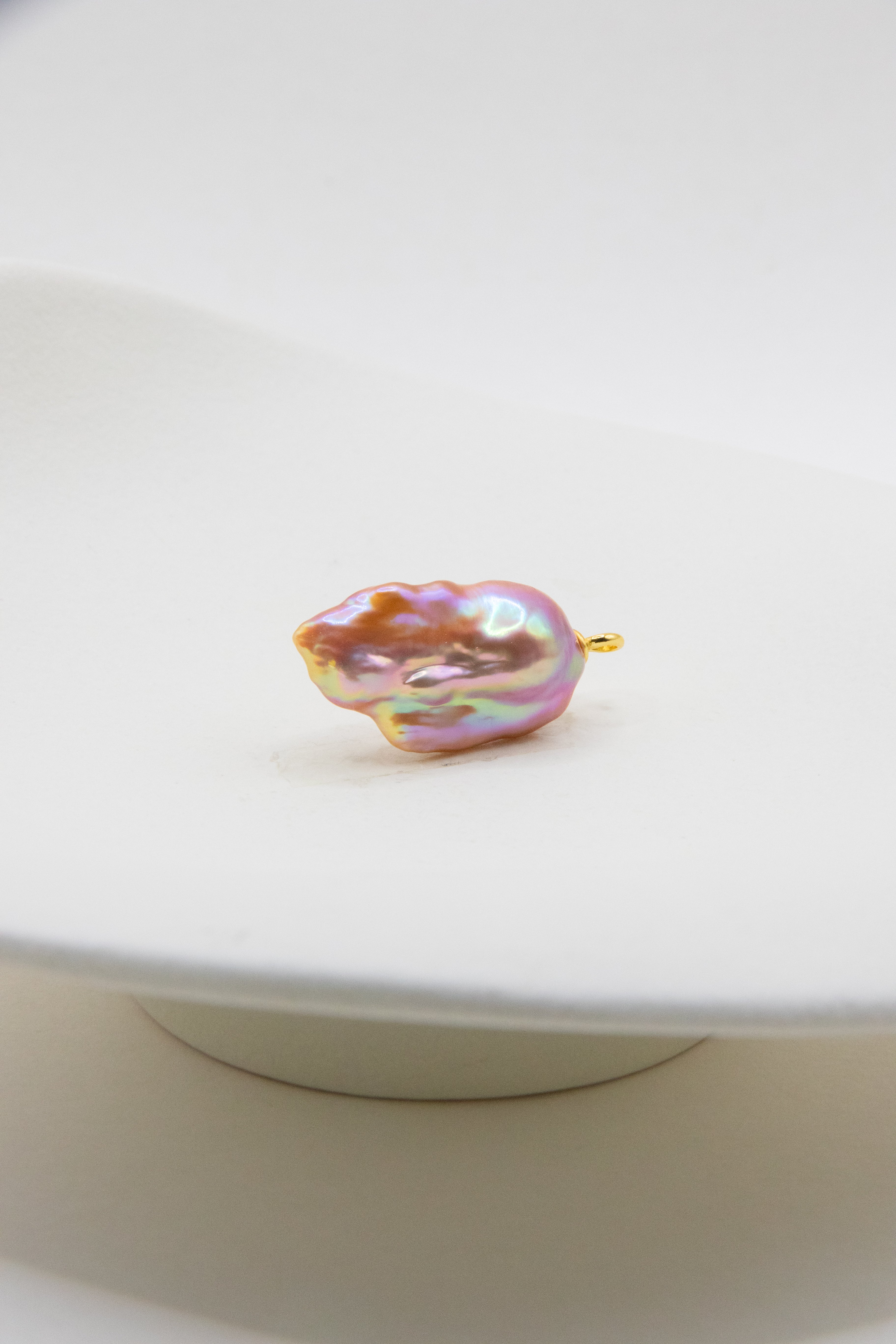 Flame Red Baroque Pearl Pendant – EXCELLENT level Rare Natural Color