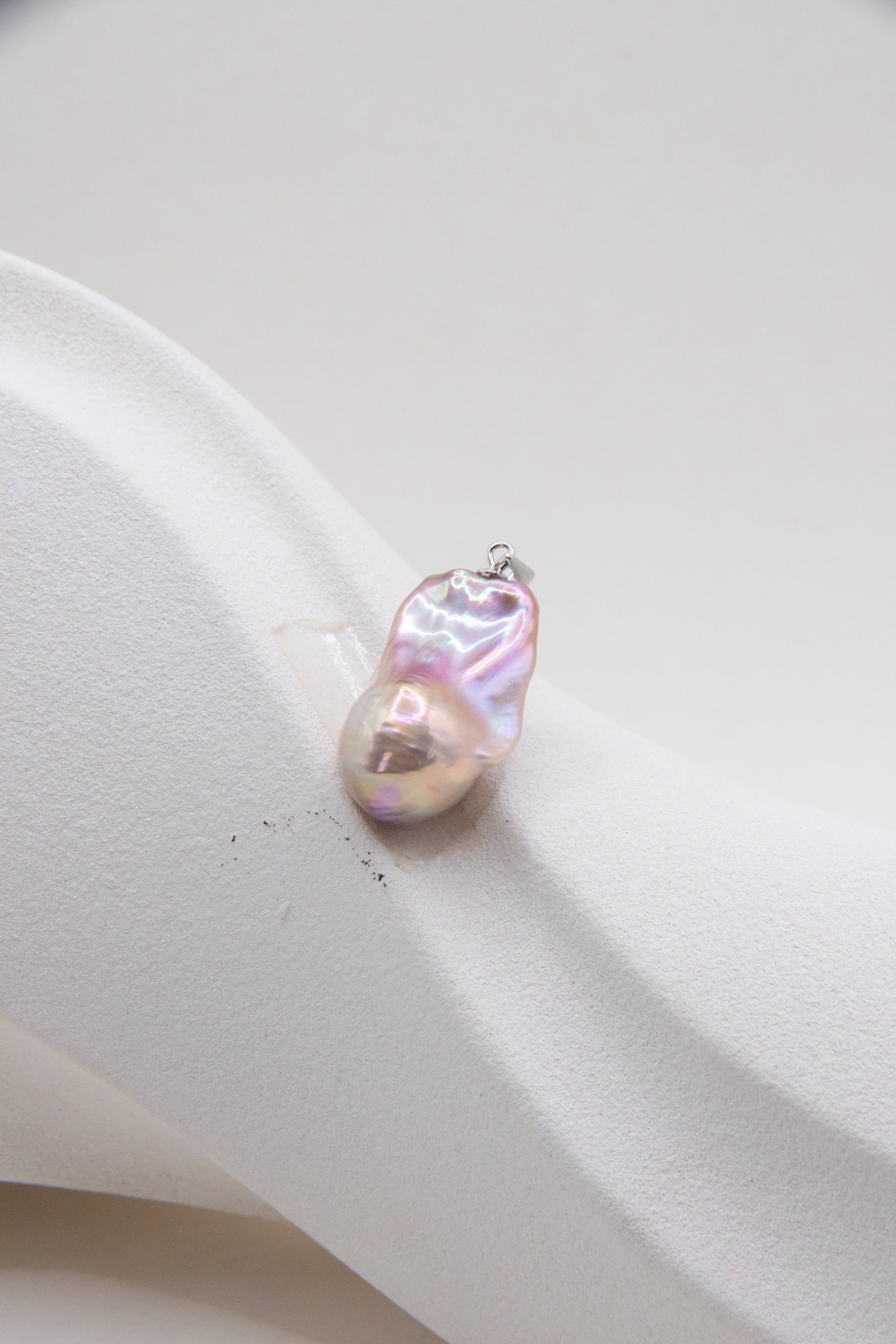 Metallic Rose Baroque Pearl Pendant – Collector's Grade, Cool Rose Glow