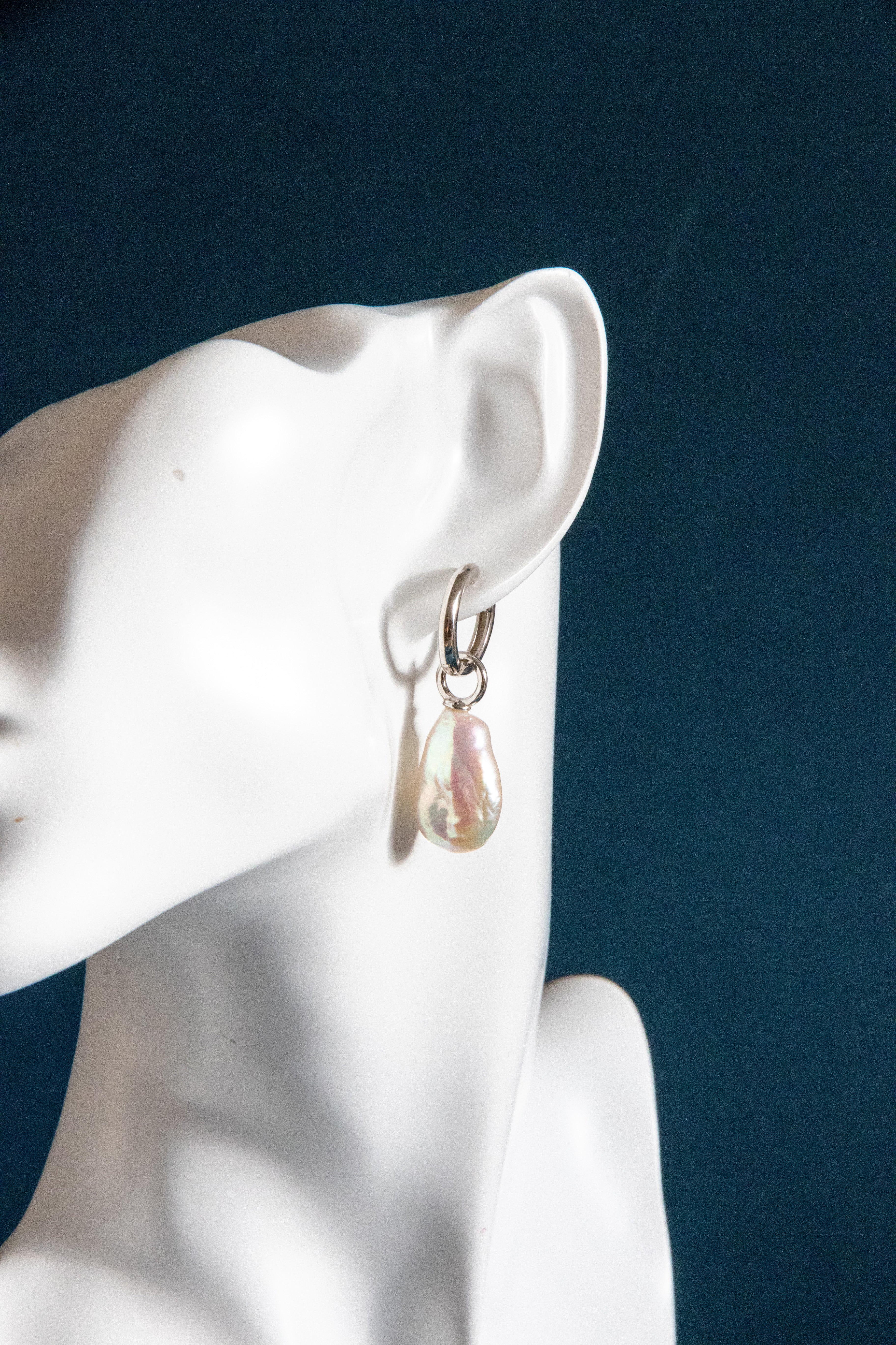 Convertible Drop Pearl Hoop Earrings – 2-in-1 Modern Teardrop Design