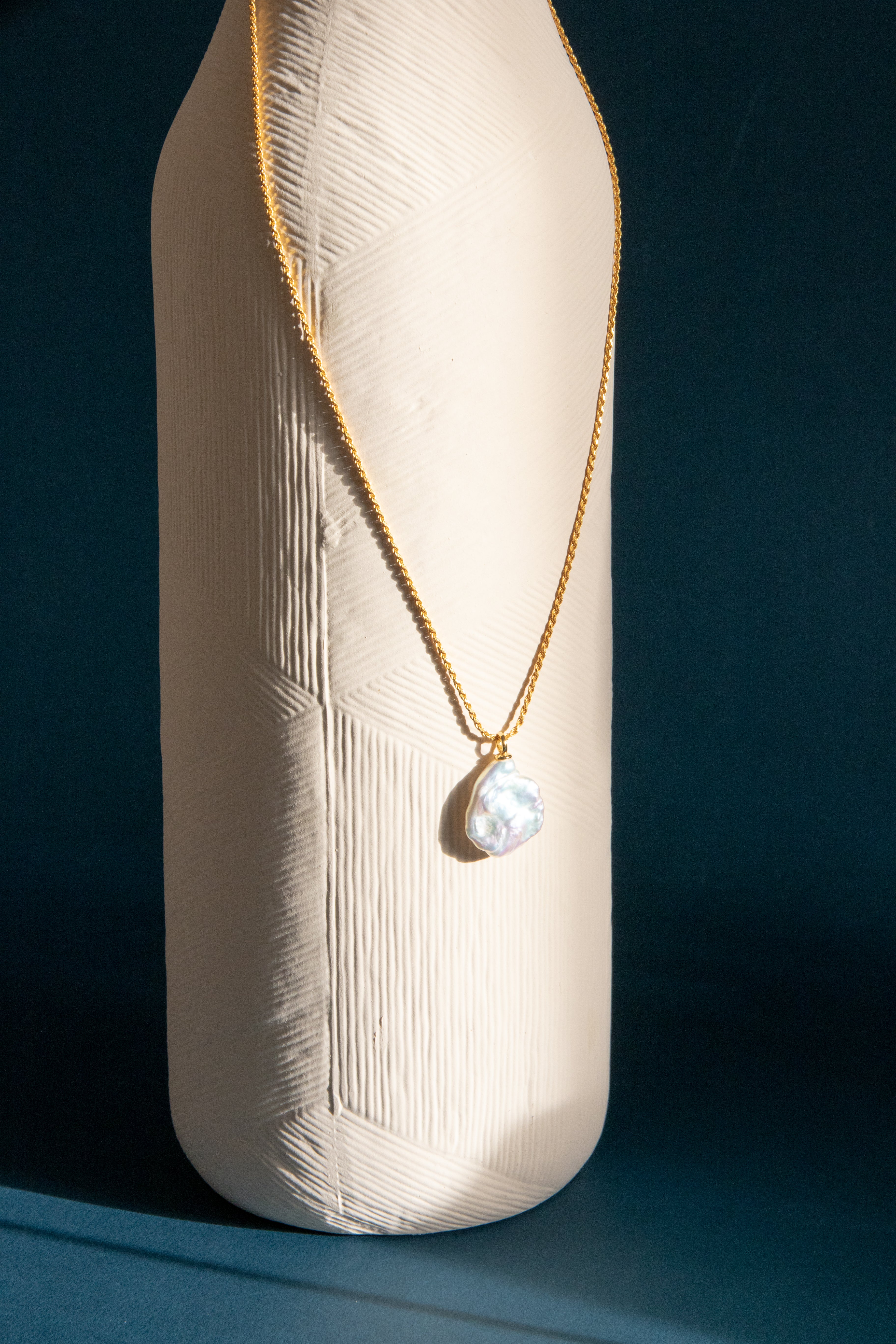 Bright Petal Pearl Pendant with Braided Gold Chain – Adjustable, Winter Edition