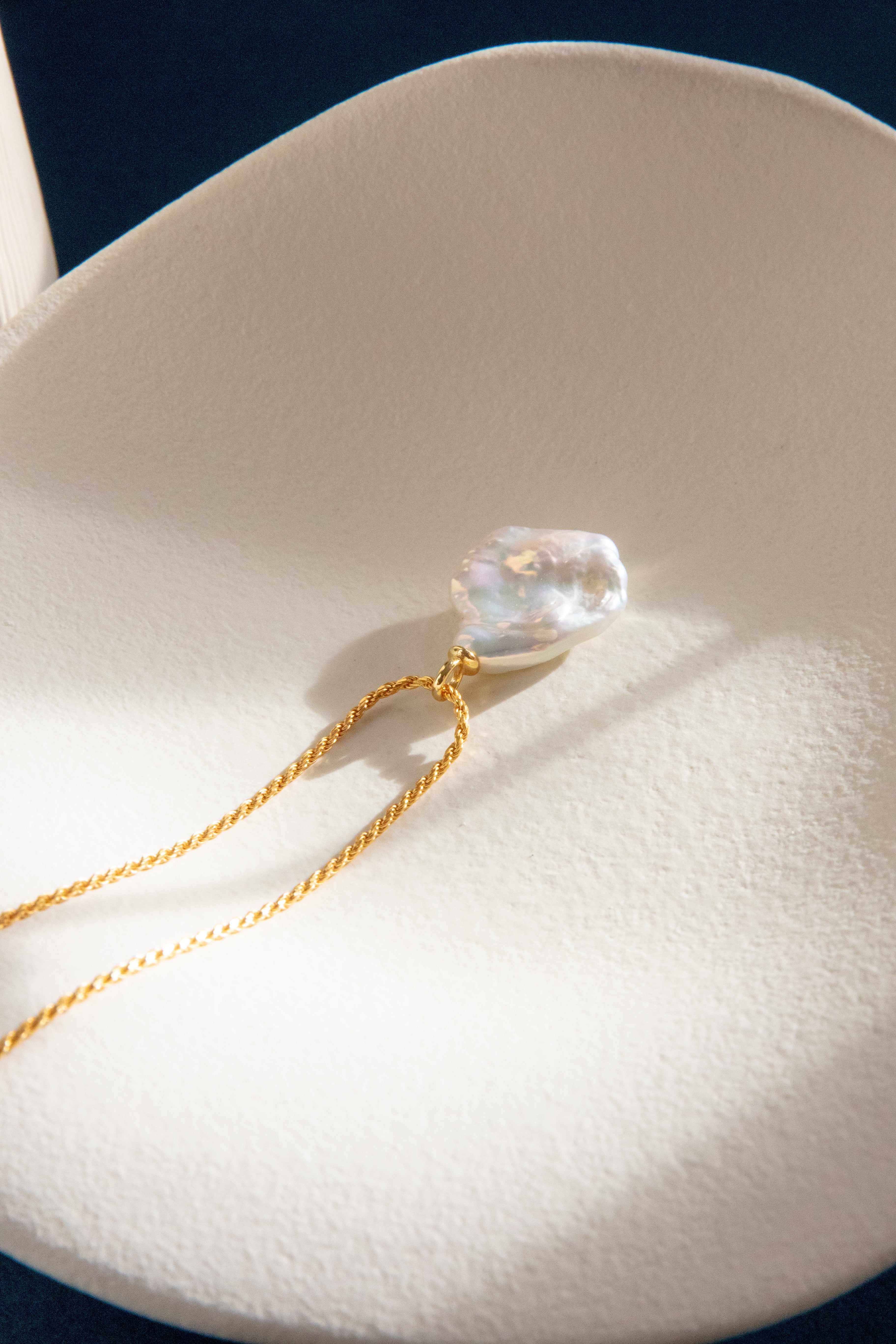 Bright Petal Pearl Pendant with Braided Gold Chain – Adjustable, Winter Edition