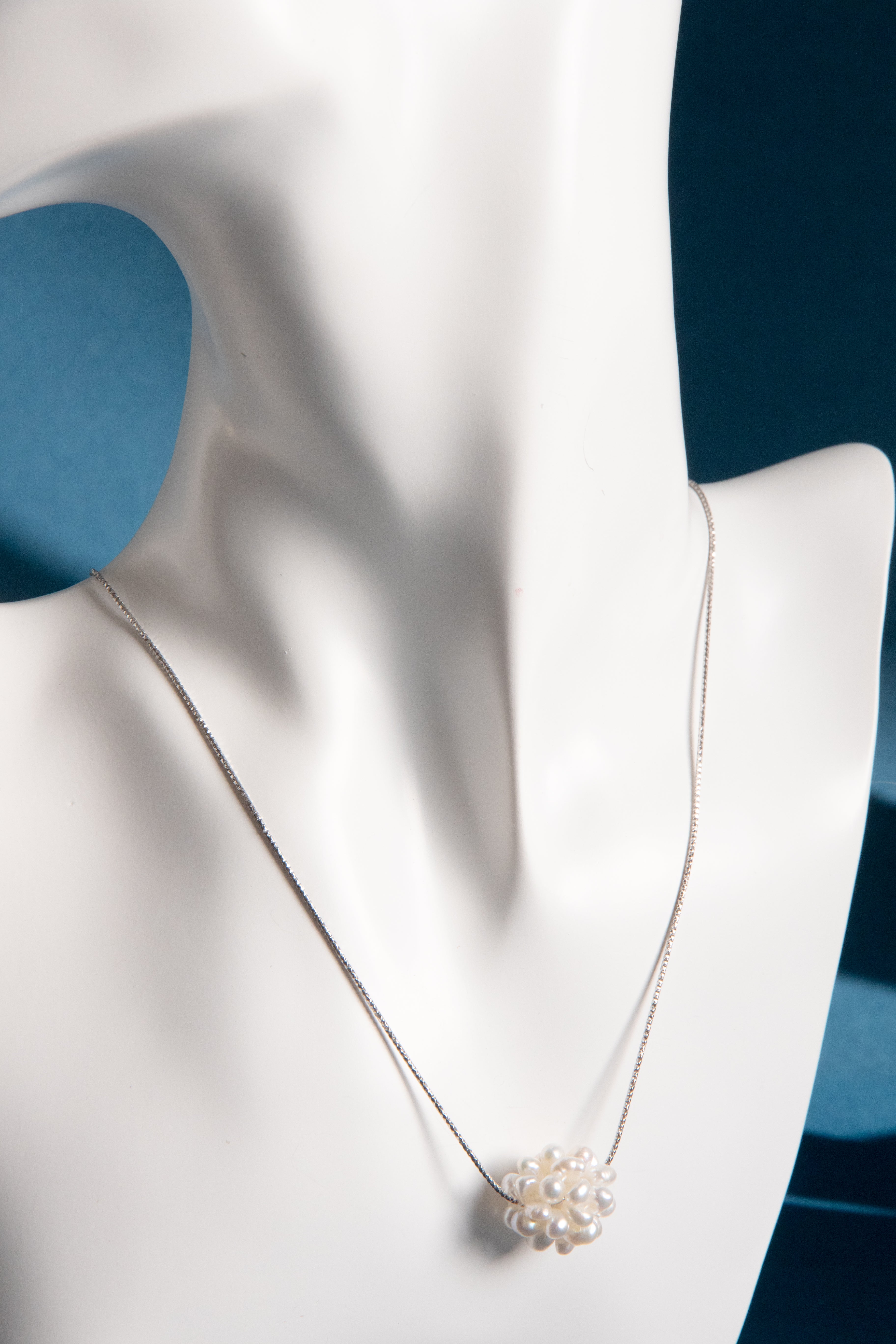 Endless Summer Hydrangea Pearl Necklace – Handwoven Mini Pearls