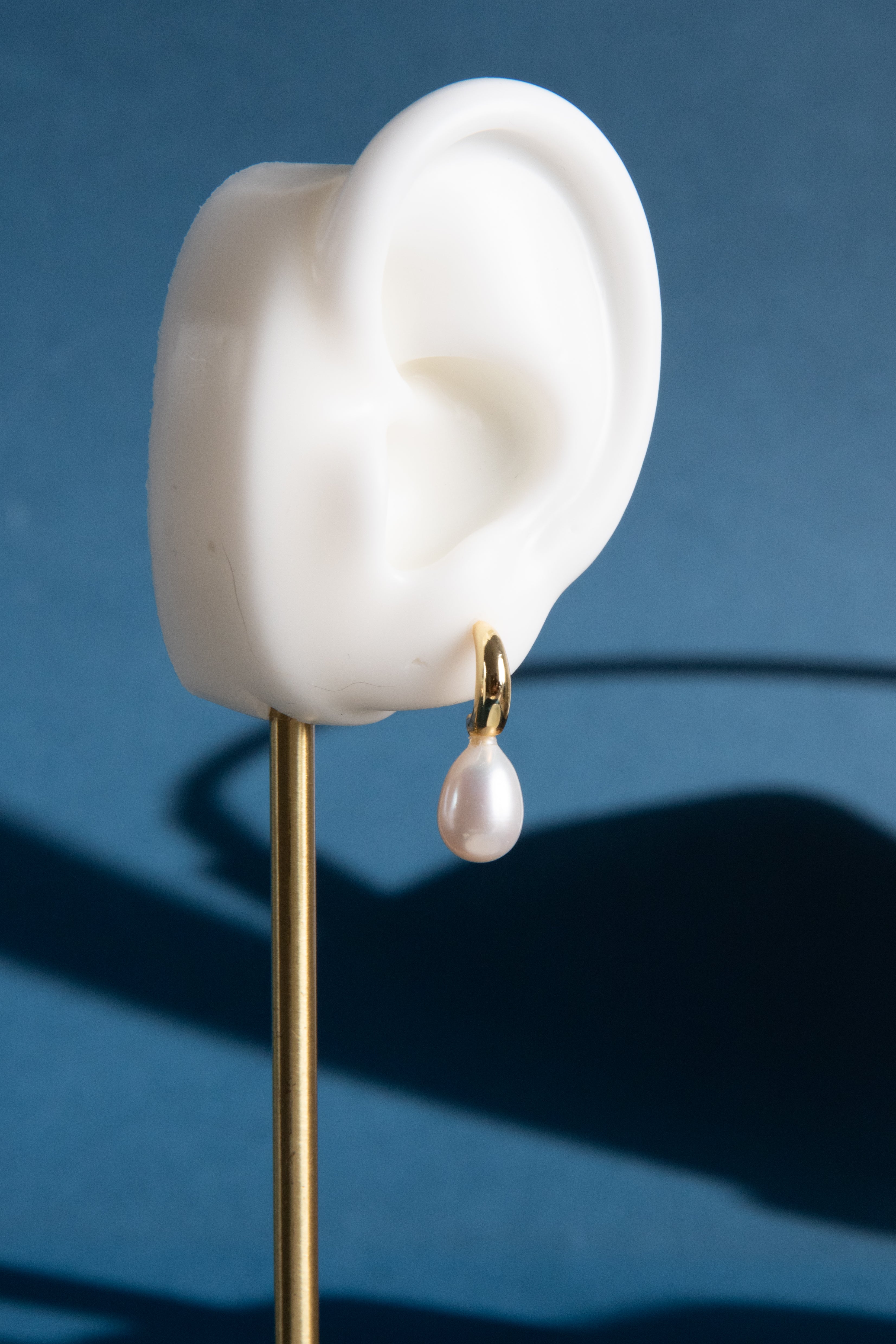 Everyday Drop Pearl Earrings – White Petal Pearls series 1