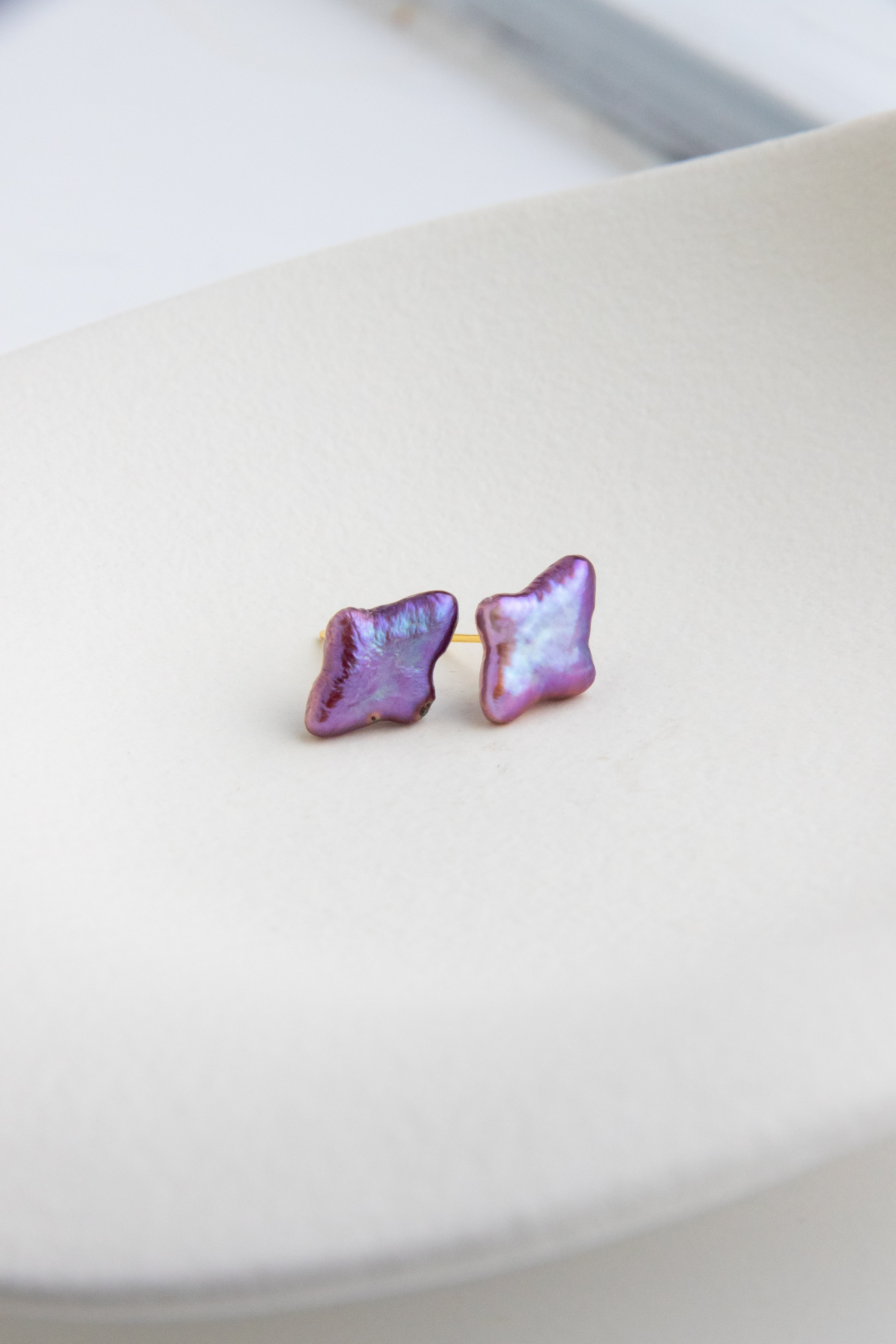 Grape Purple “Northern Star” Pearl Earrings – Deep & Glossy