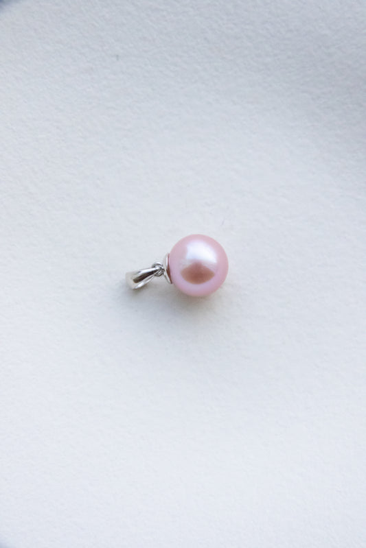 Silky Pink Round Pearl Pendant – 11.66mm Natural Flawless Lustre | Classic Design