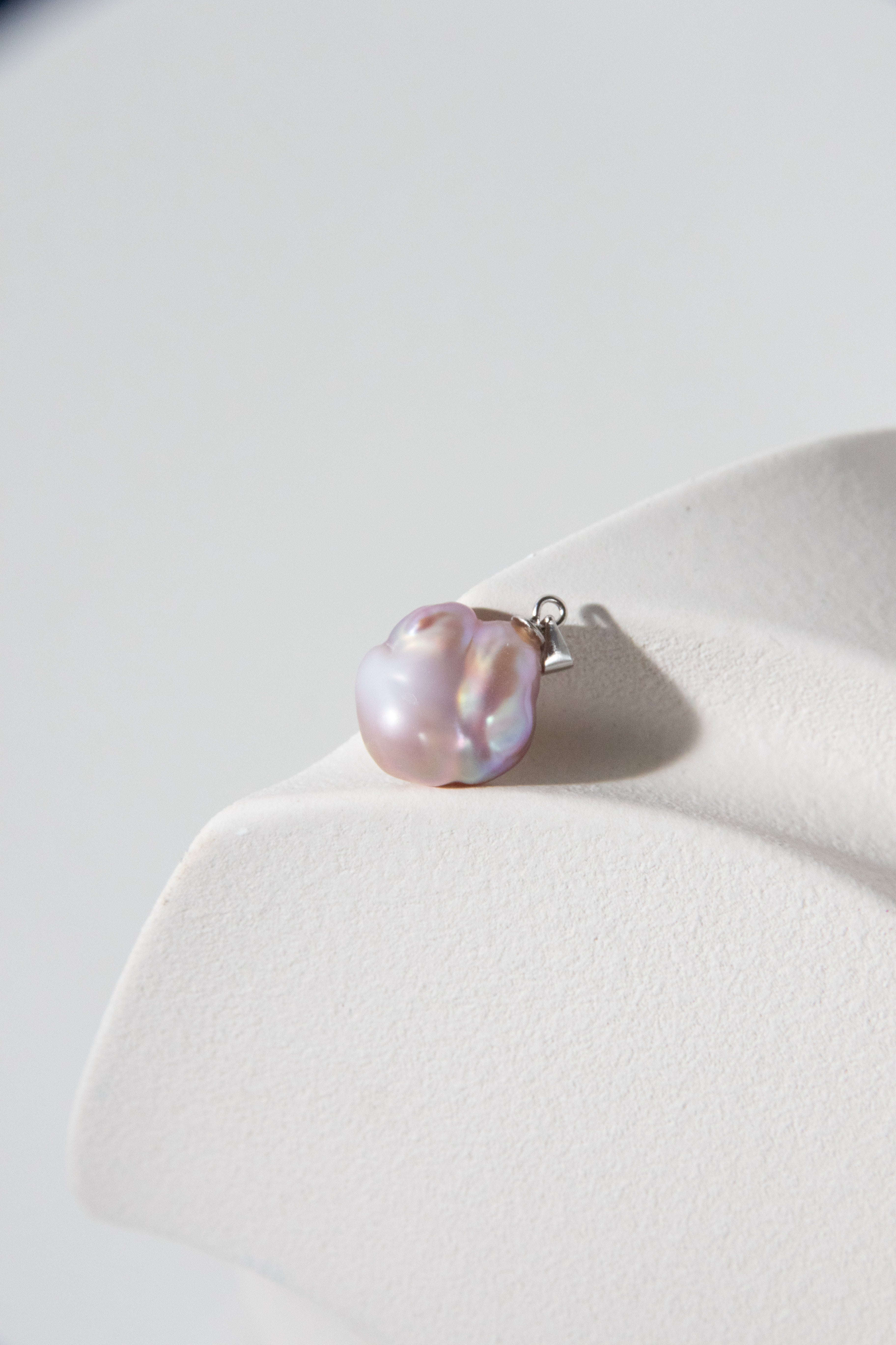 Freshwater clover pearl pendant-Dream Lavender