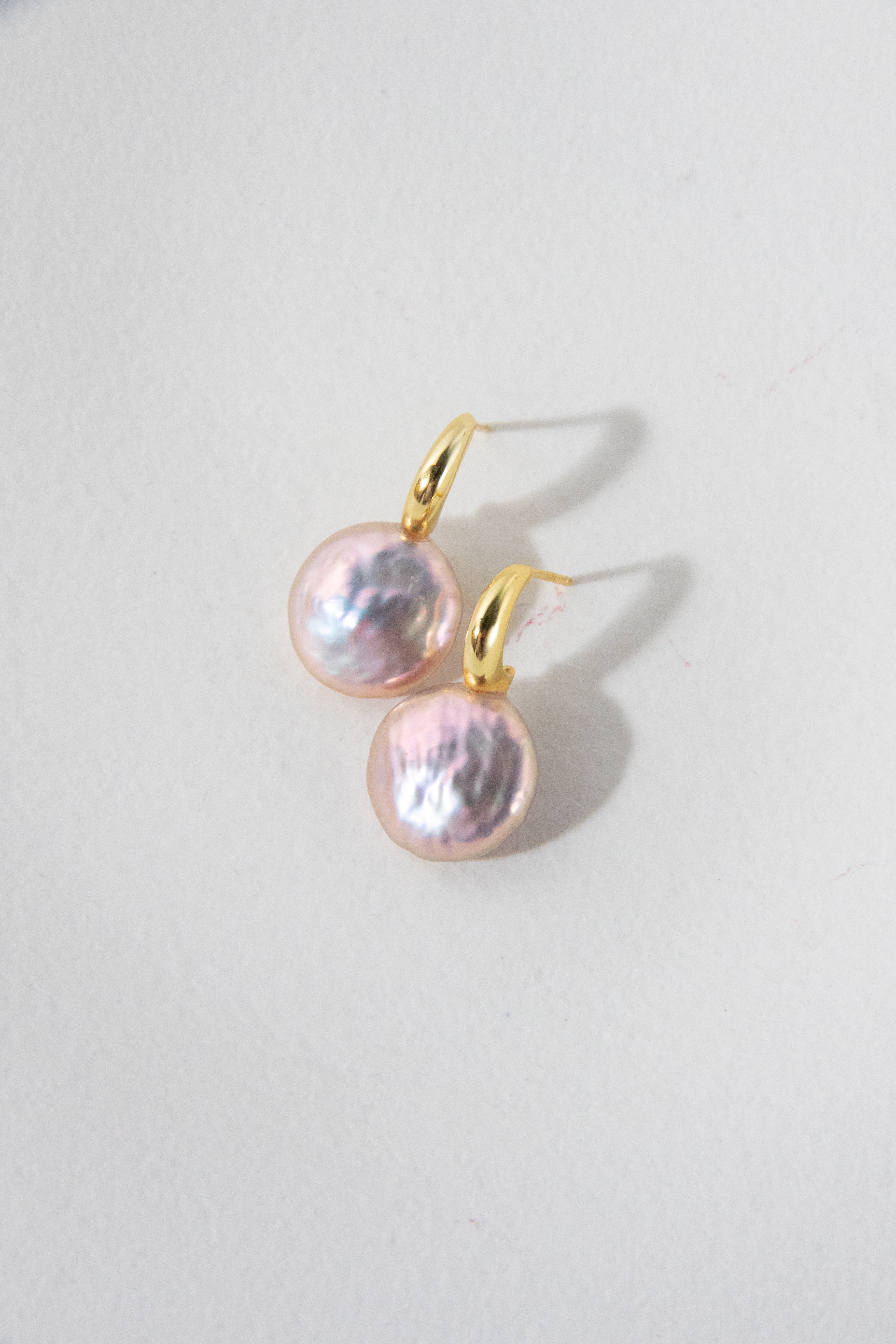 Excellent level metallic color natural freshwater button pearl ear studs-"Rose Shine"