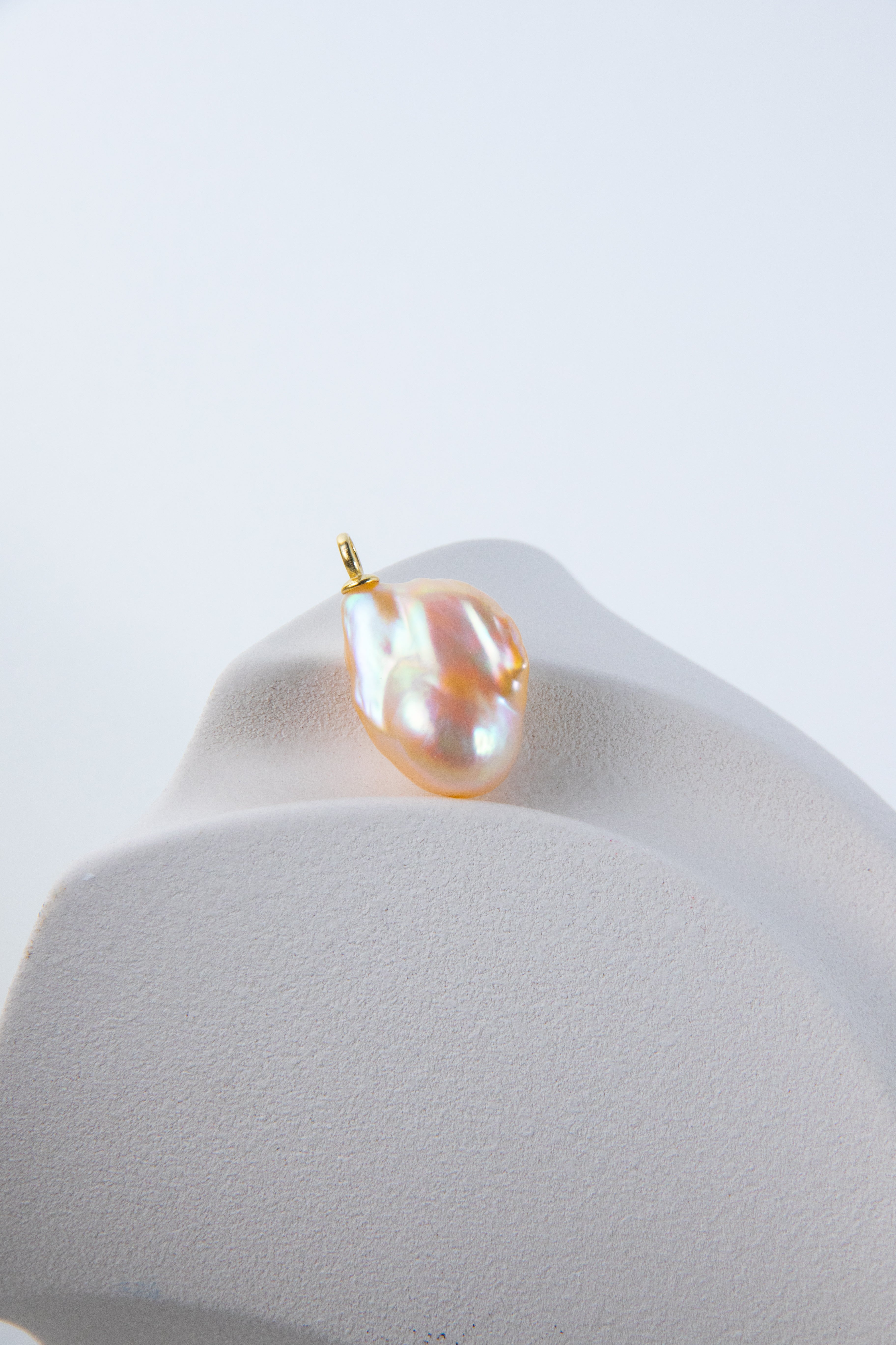 Champagne Friends-Unique natural baroque pearl pendant