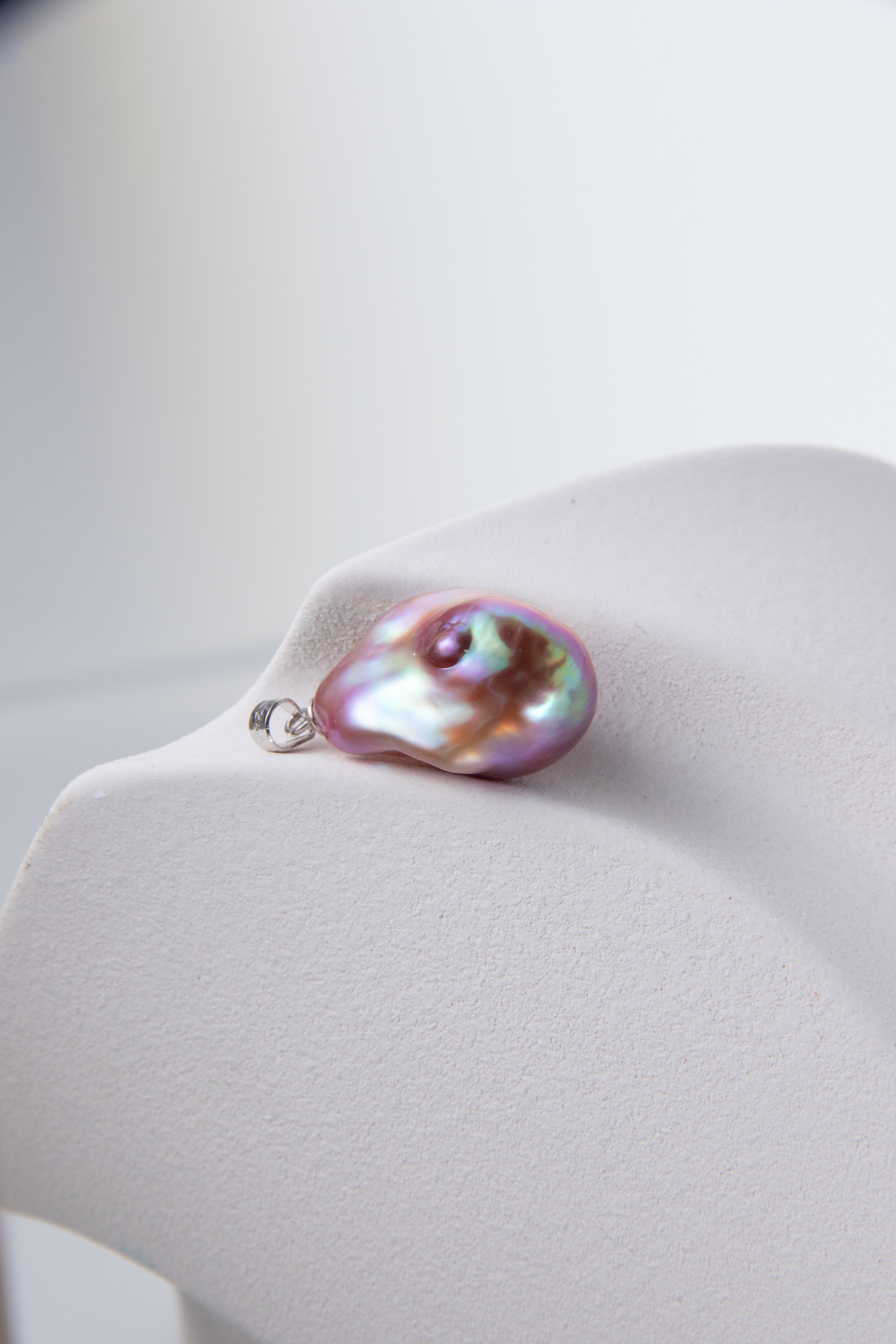 Roasted Walnut with Aurora-Unique natural baroque pearl pendant