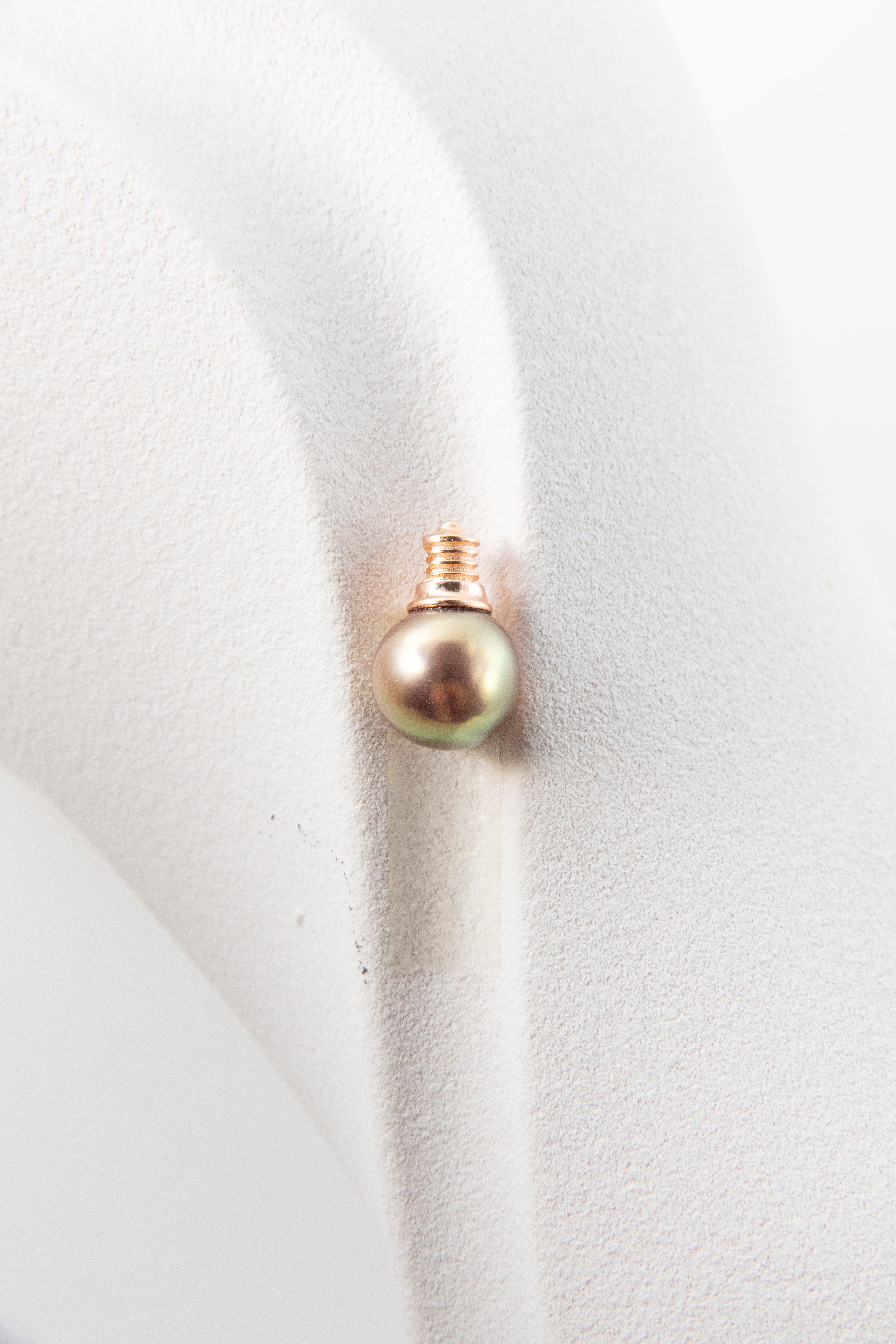 Rosegold bulb- Unique baroque pearl pendant in metallic olive green.