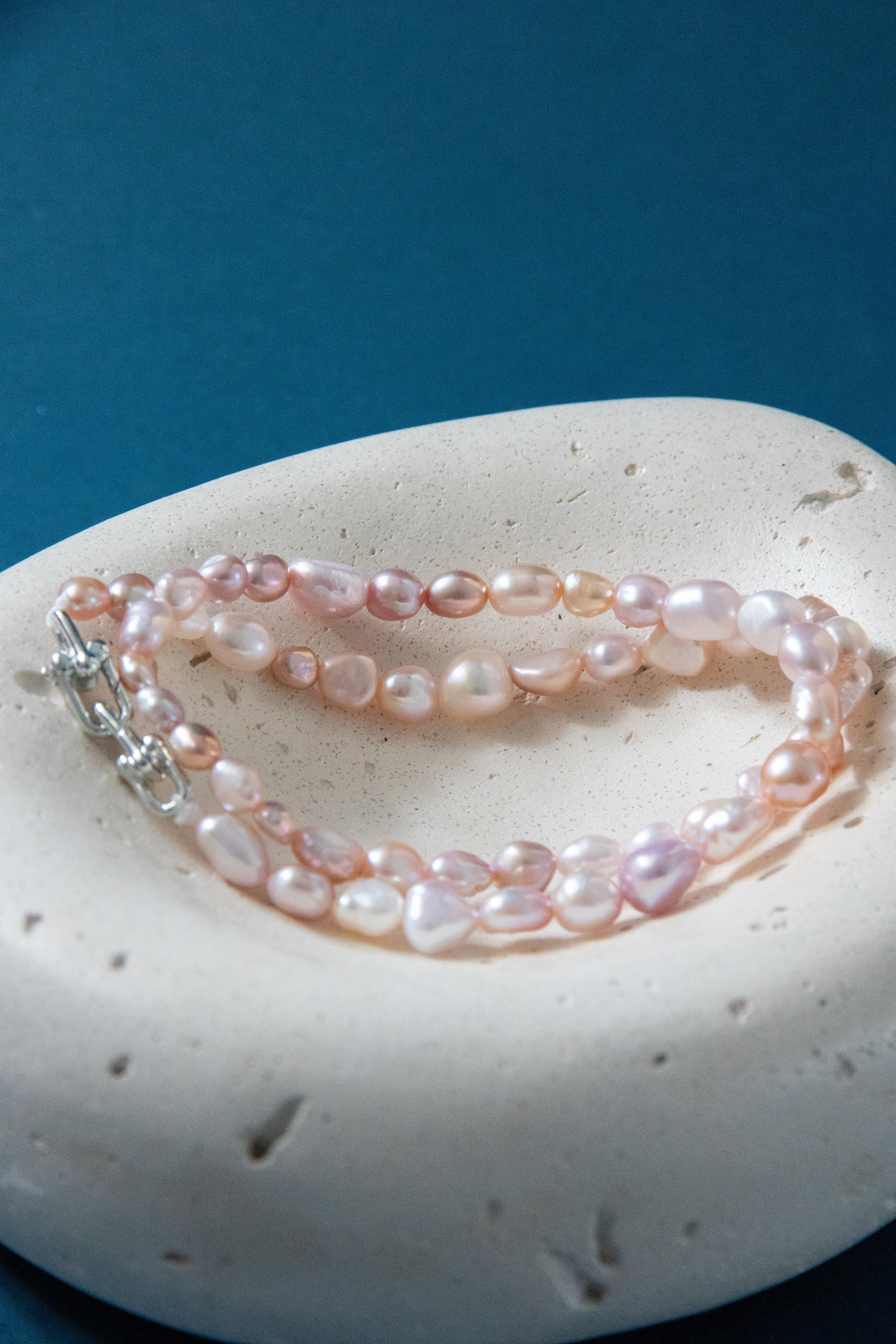 "Pink river stone"-rose color natural freshwater seedless pearl necklace