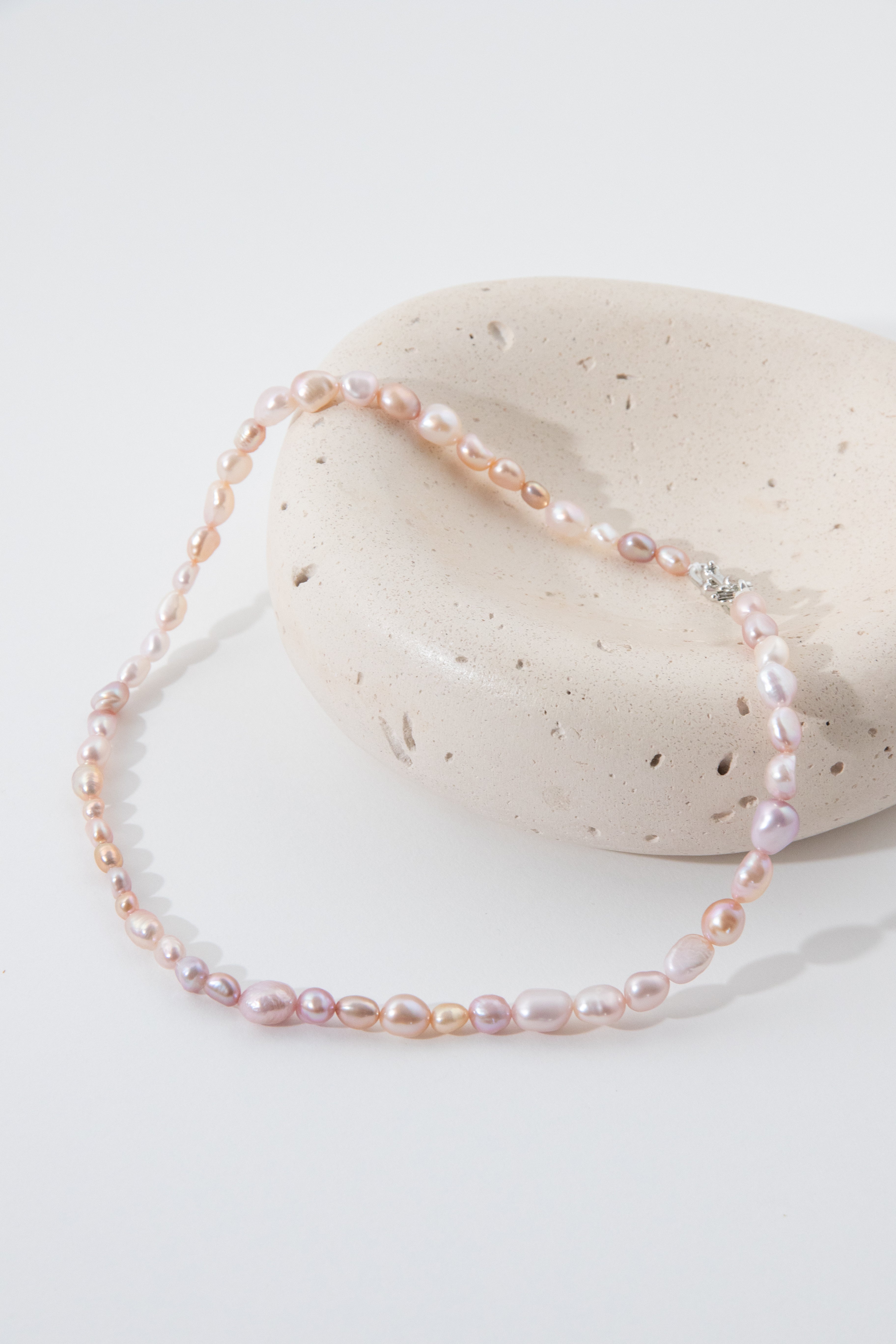 "Pink river stone"-rose color natural freshwater seedless pearl necklace