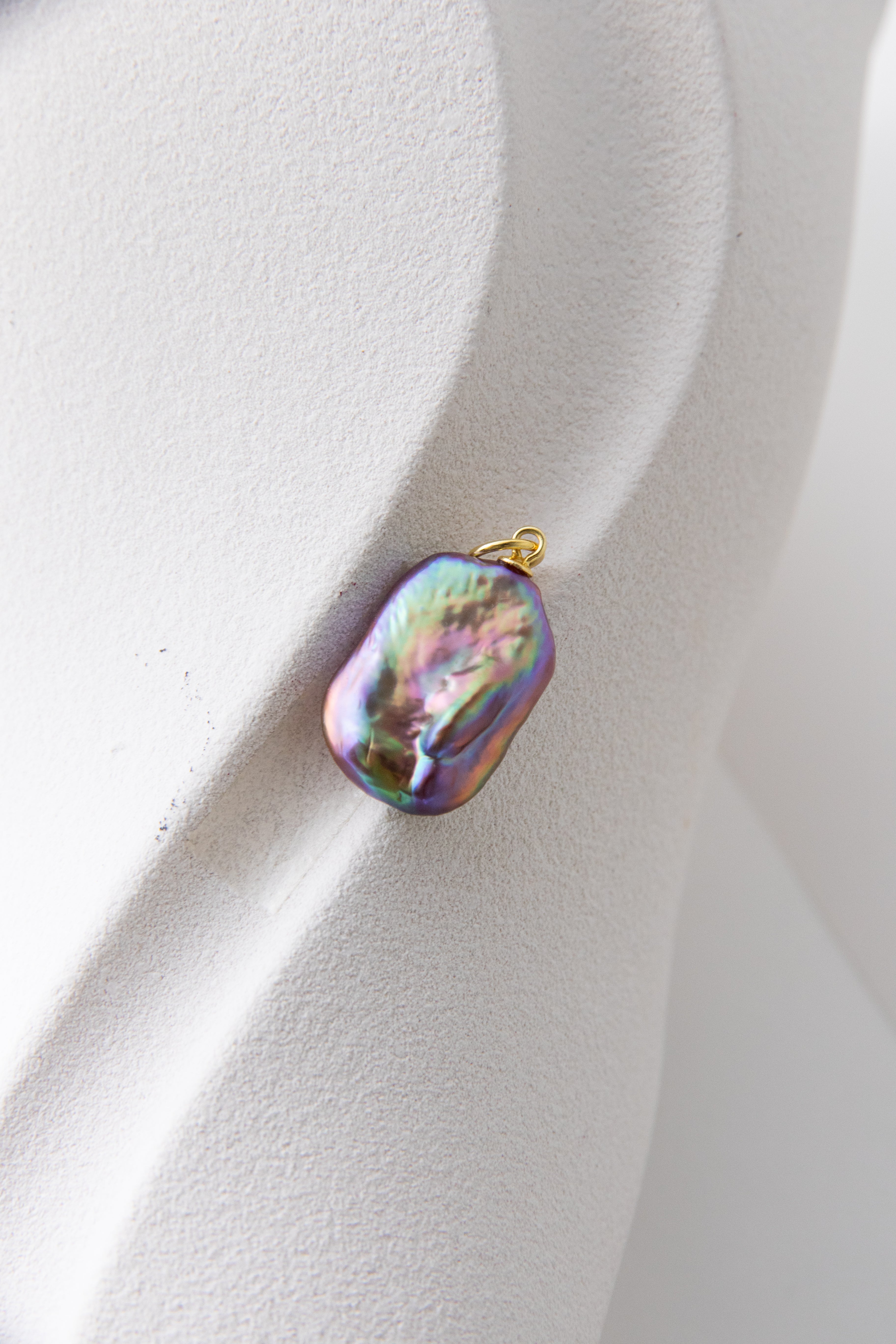 Deep aurora shield-natural square freshwater pearl in aurora colors