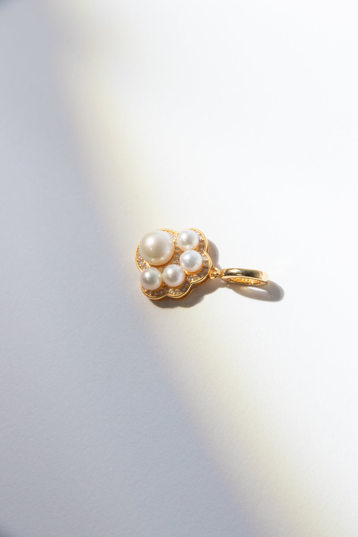 cat paw pearl pendant