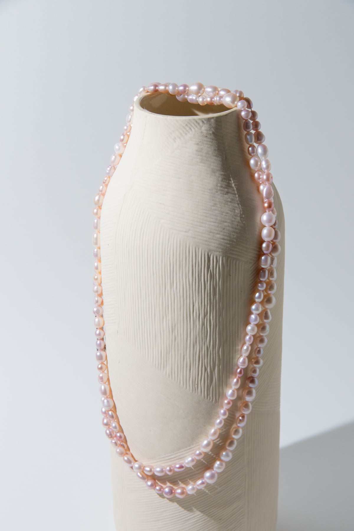 Spring is coming-long natural freshwater pink and white pearls necklace set