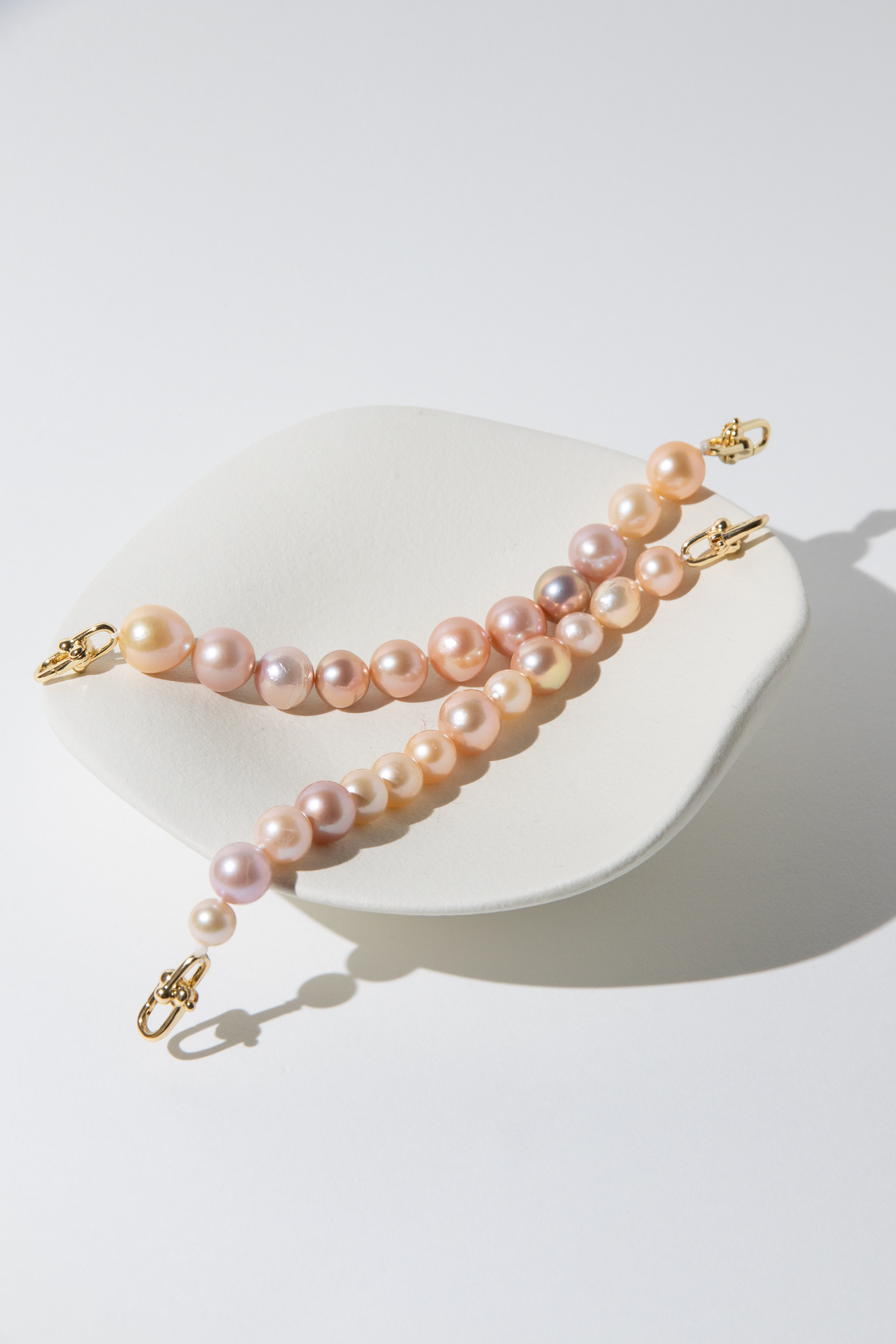 Candy Toned Large Pearl Bracelet – Entry-Level Freshwater Pearls bracelet