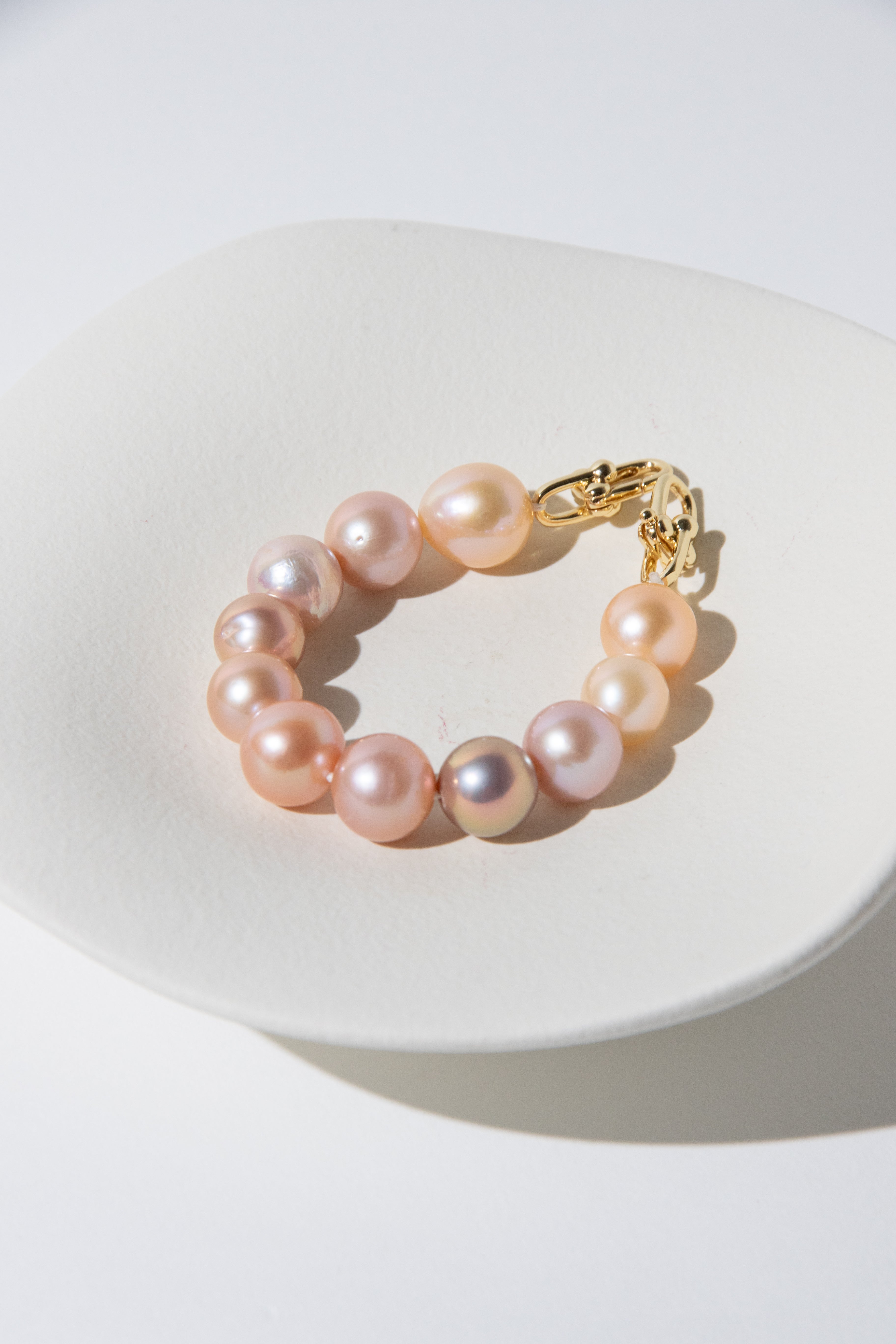 Candy Toned Large Pearl Bracelet – Entry-Level Freshwater Pearls bracelet