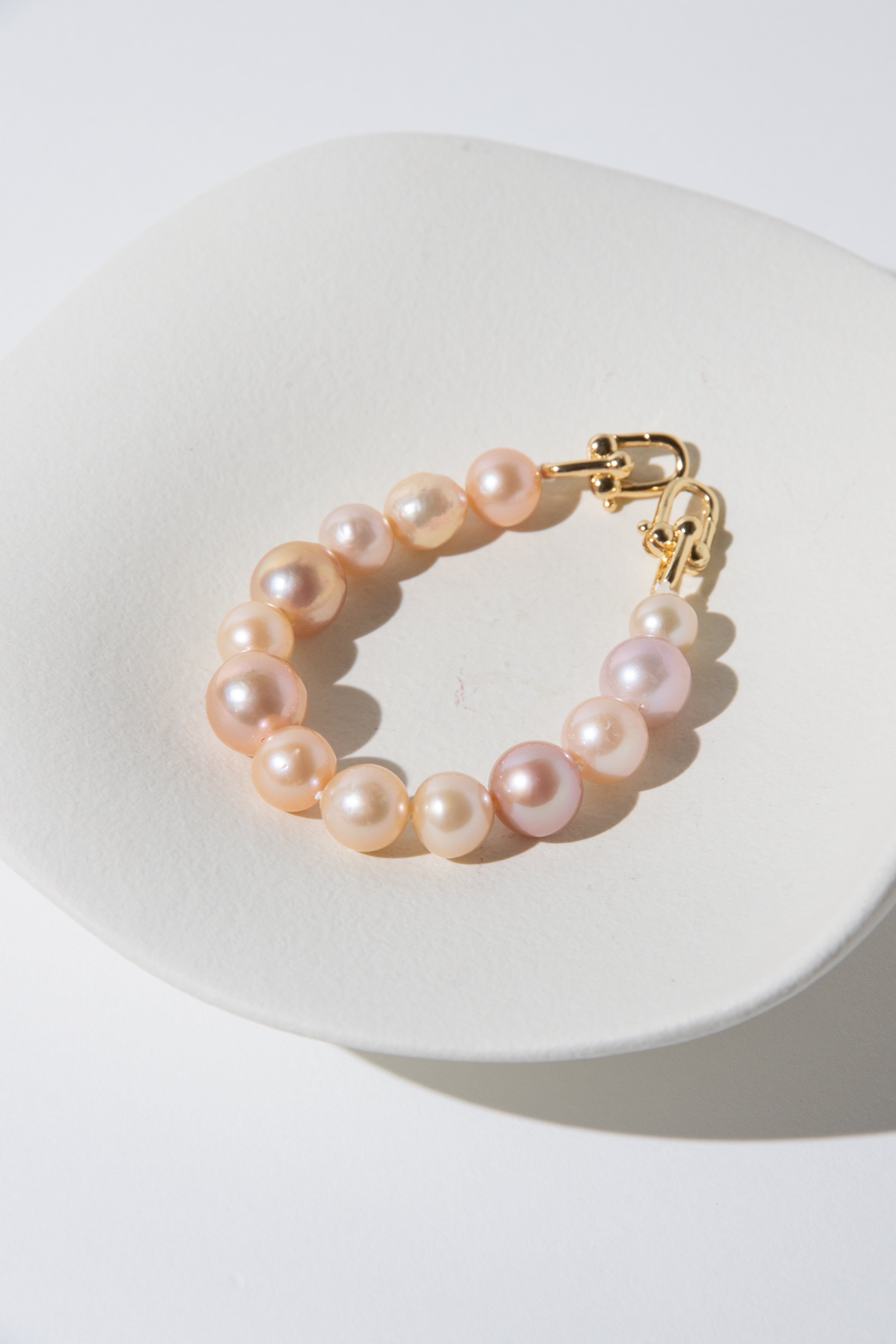 Candy Toned Large Pearl Bracelet – Entry-Level Freshwater Pearls bracelet