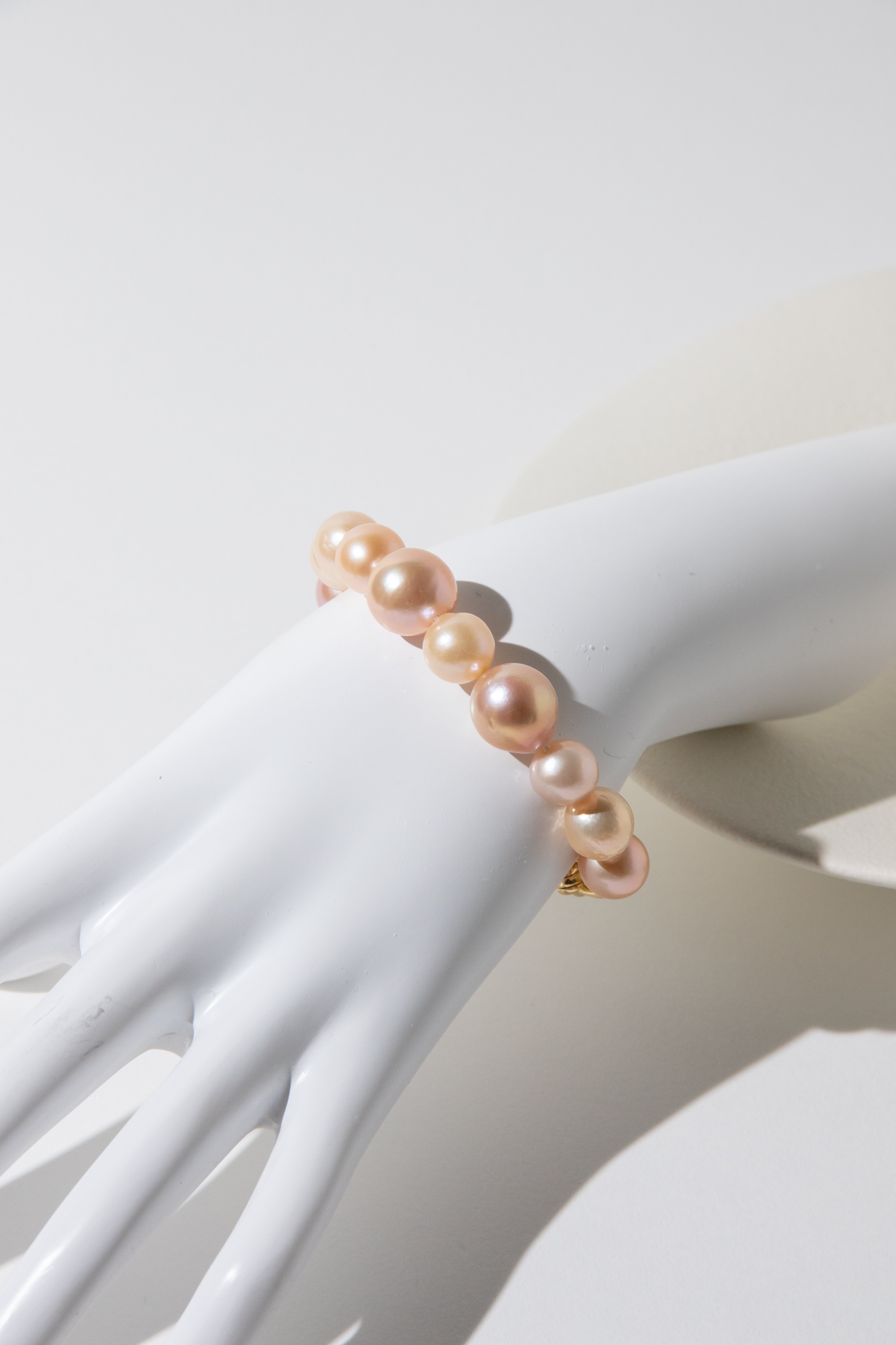 Candy Toned Large Pearl Bracelet – Entry-Level Freshwater Pearls bracelet