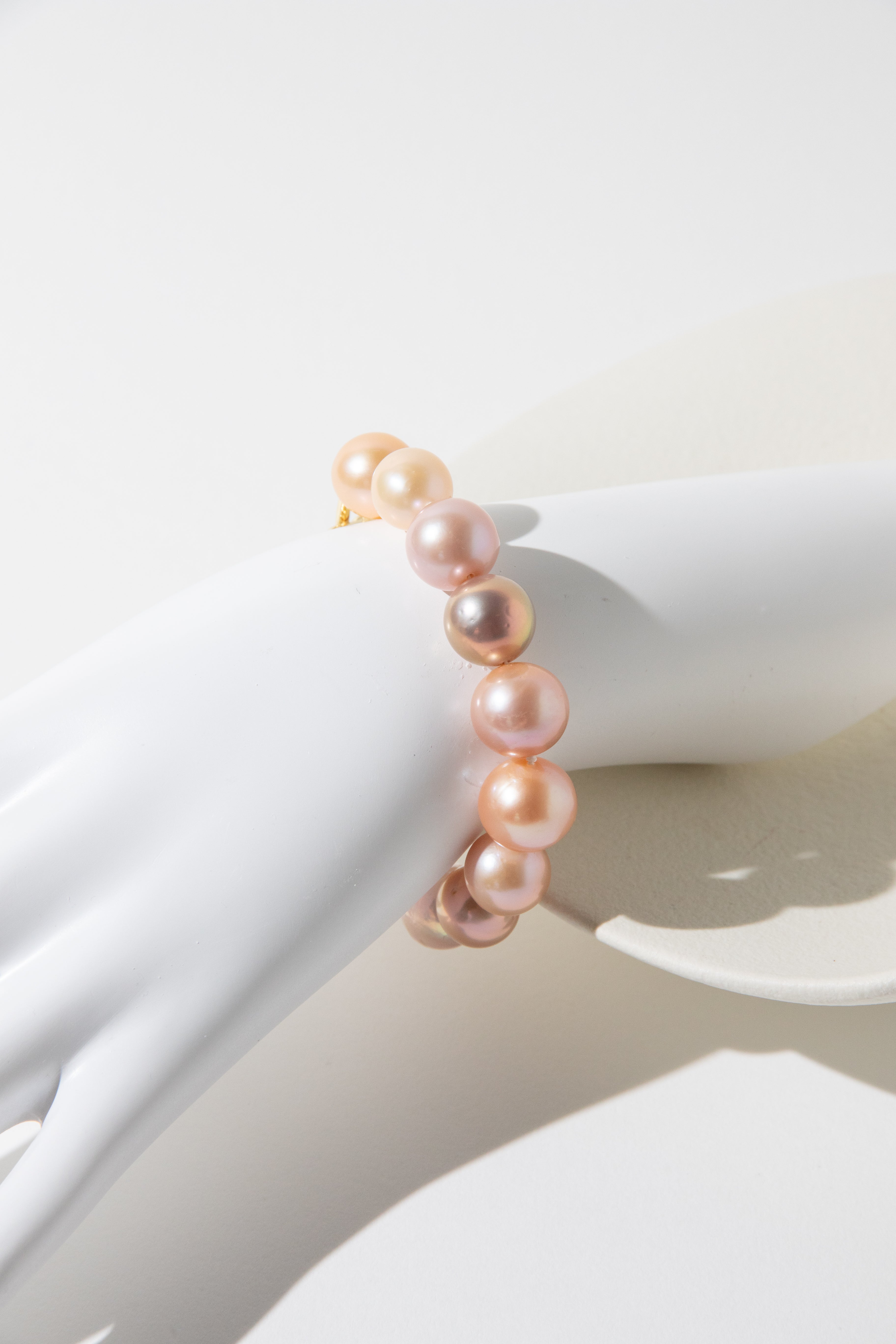 Candy Toned Large Pearl Bracelet – Entry-Level Freshwater Pearls bracelet