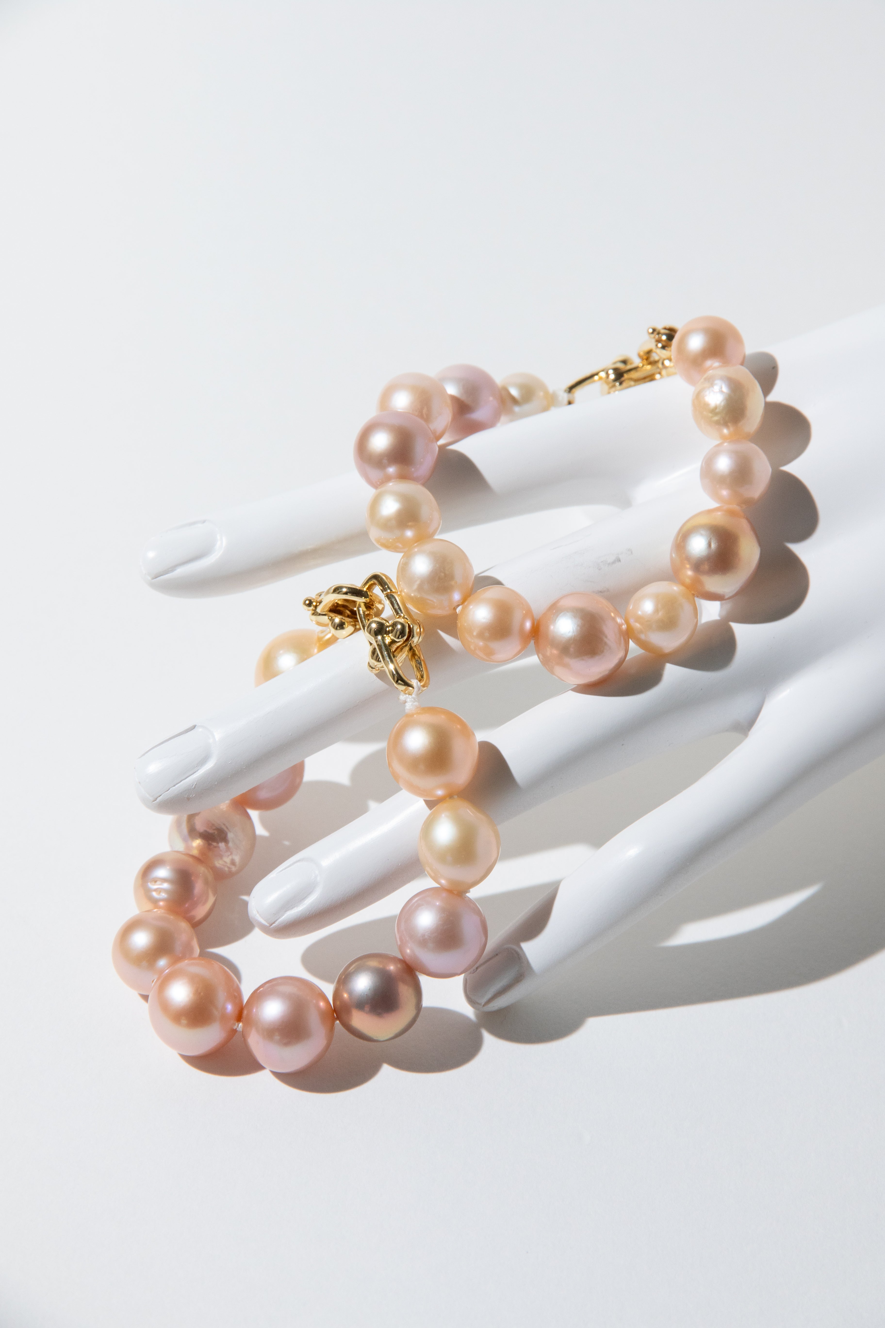 Candy Toned Large Pearl Bracelet – Entry-Level Freshwater Pearls bracelet
