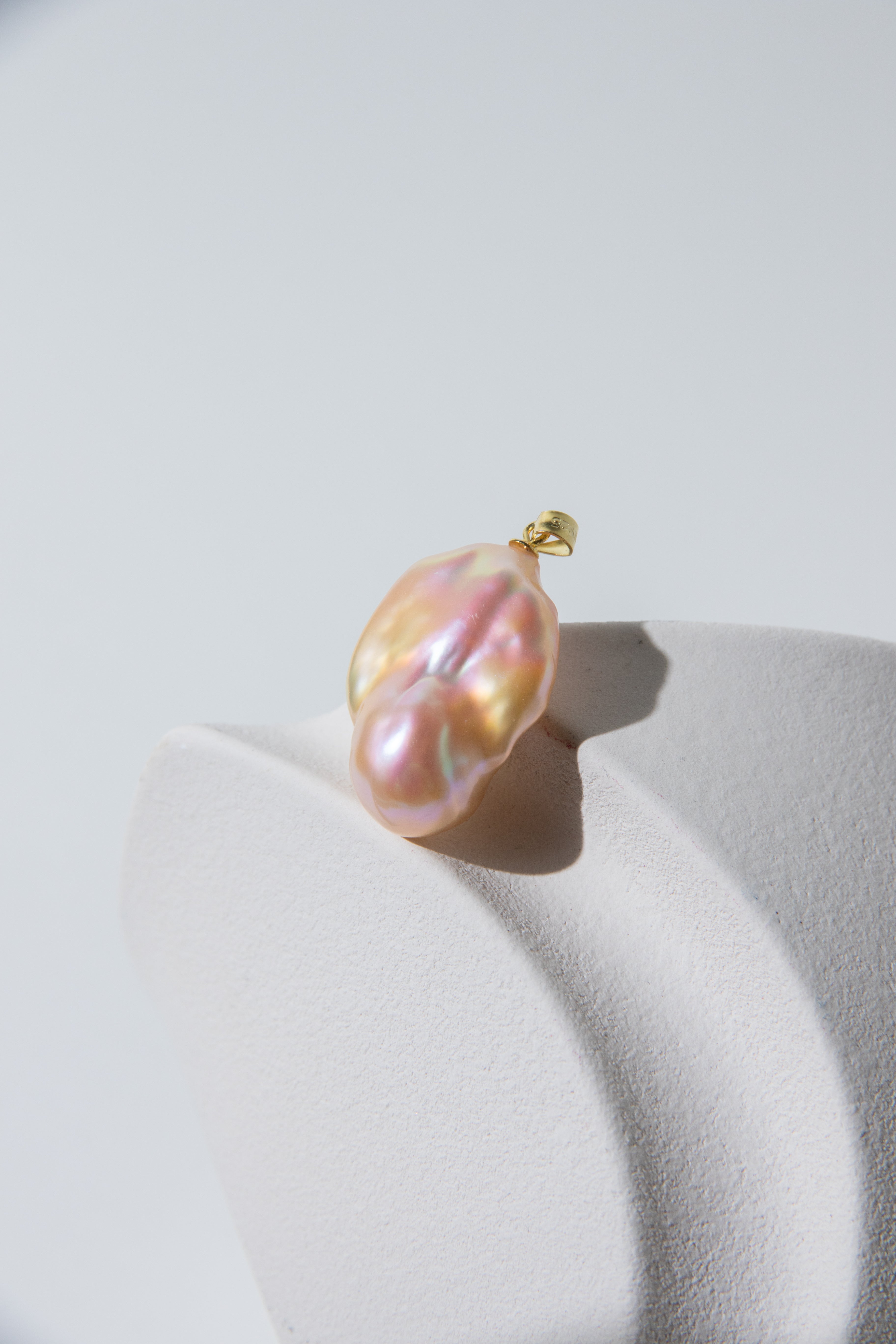 Crystal Golden dream-Unique natural freshwater baroque pearl pendant