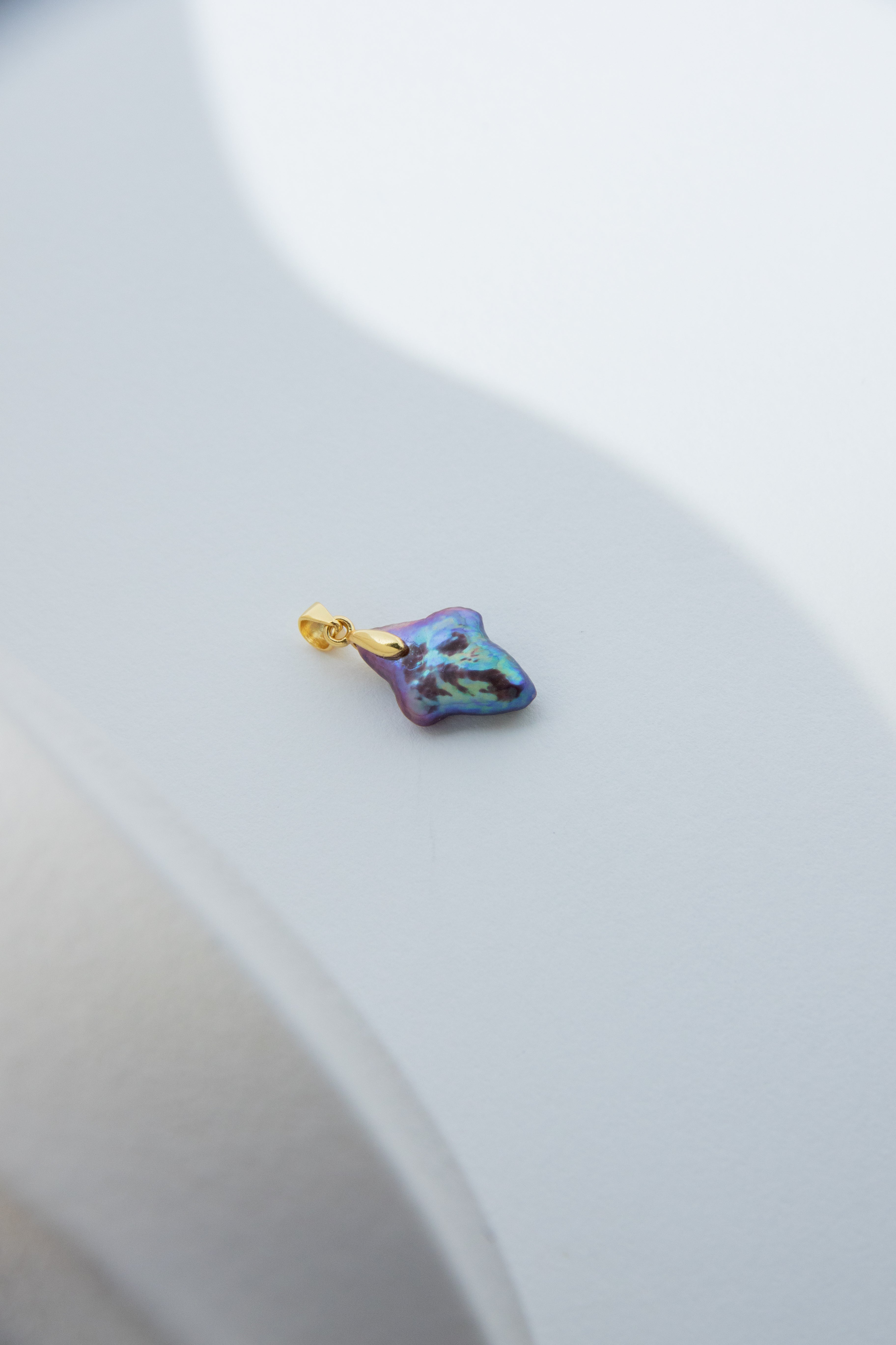 Mysterious Polar Star-Unique natural freshwater “North Star” pearl pendant