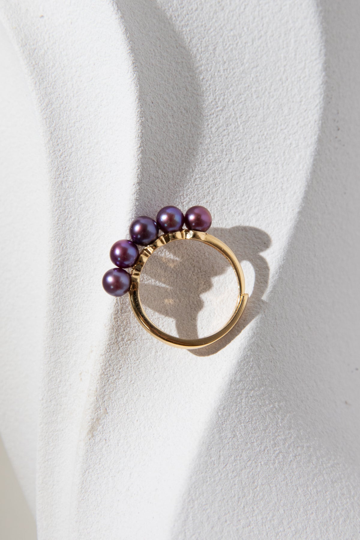 Perfect peak-mini freshwater pearl rings with excellent unique intense colors.