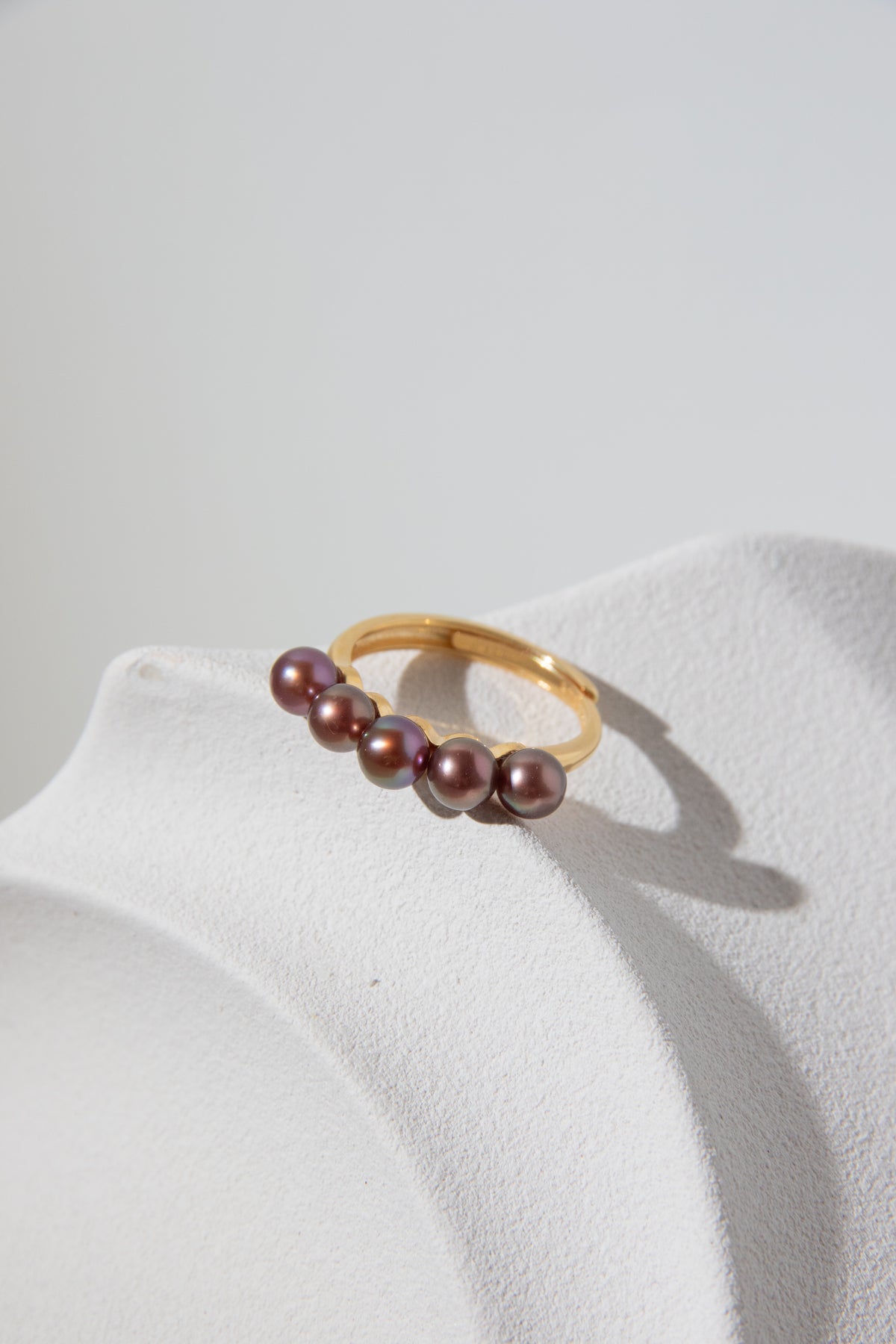Perfect peak-mini freshwater pearl rings with excellent unique intense colors.